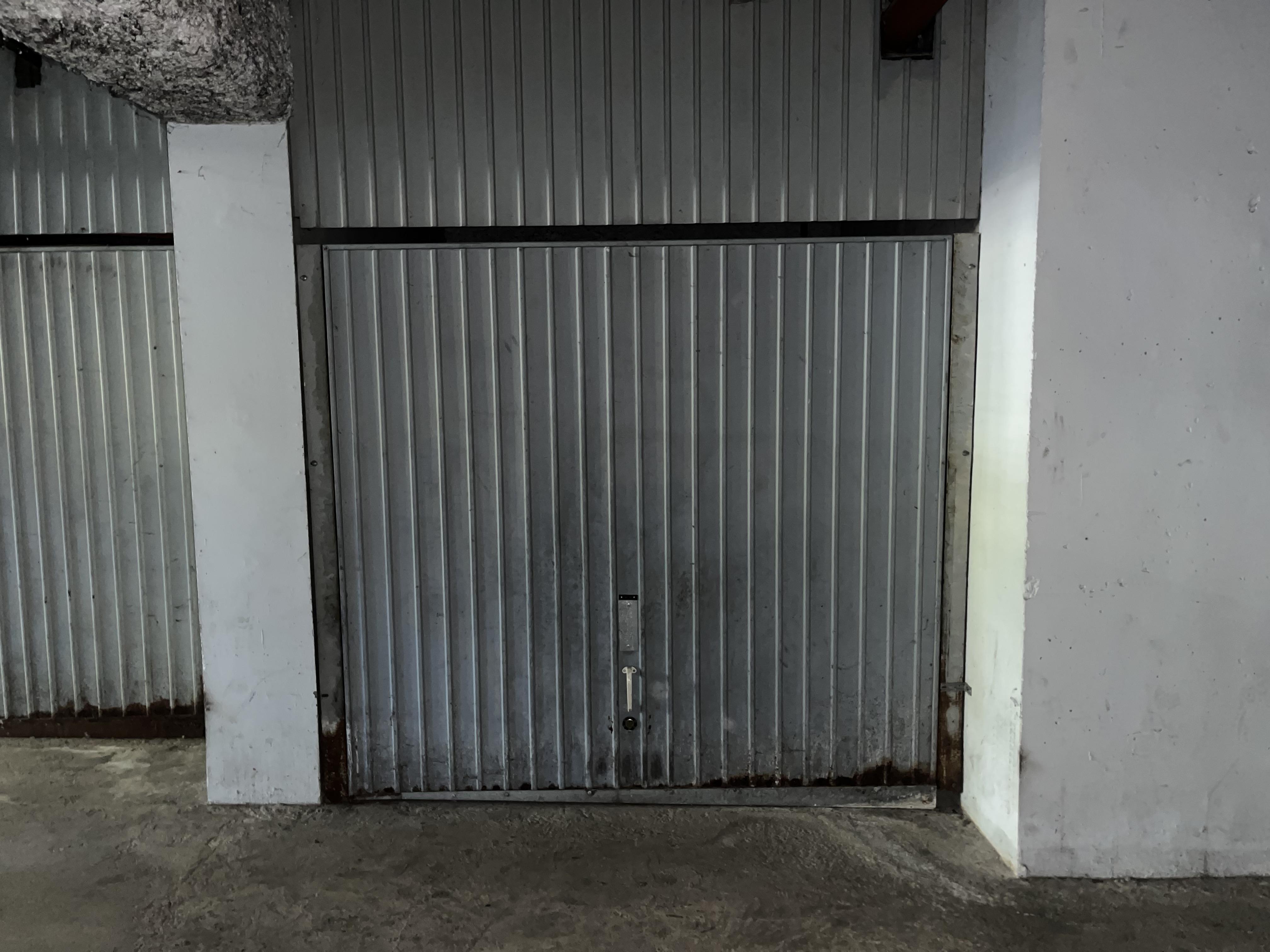 Garage/Box 15m² à Voiron