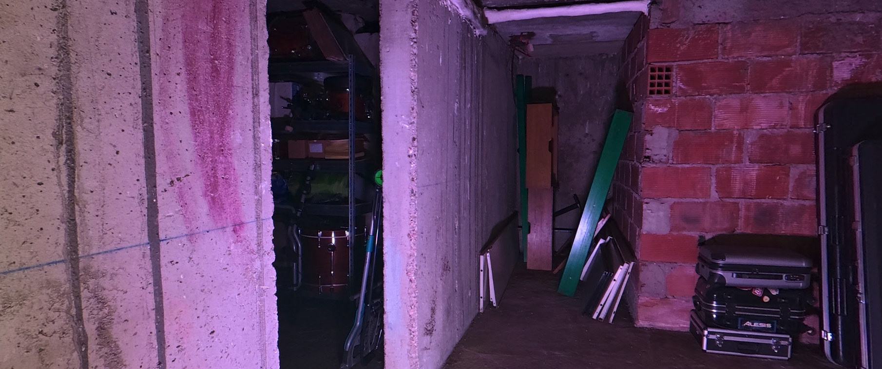 Espace de stockage / local à usage de