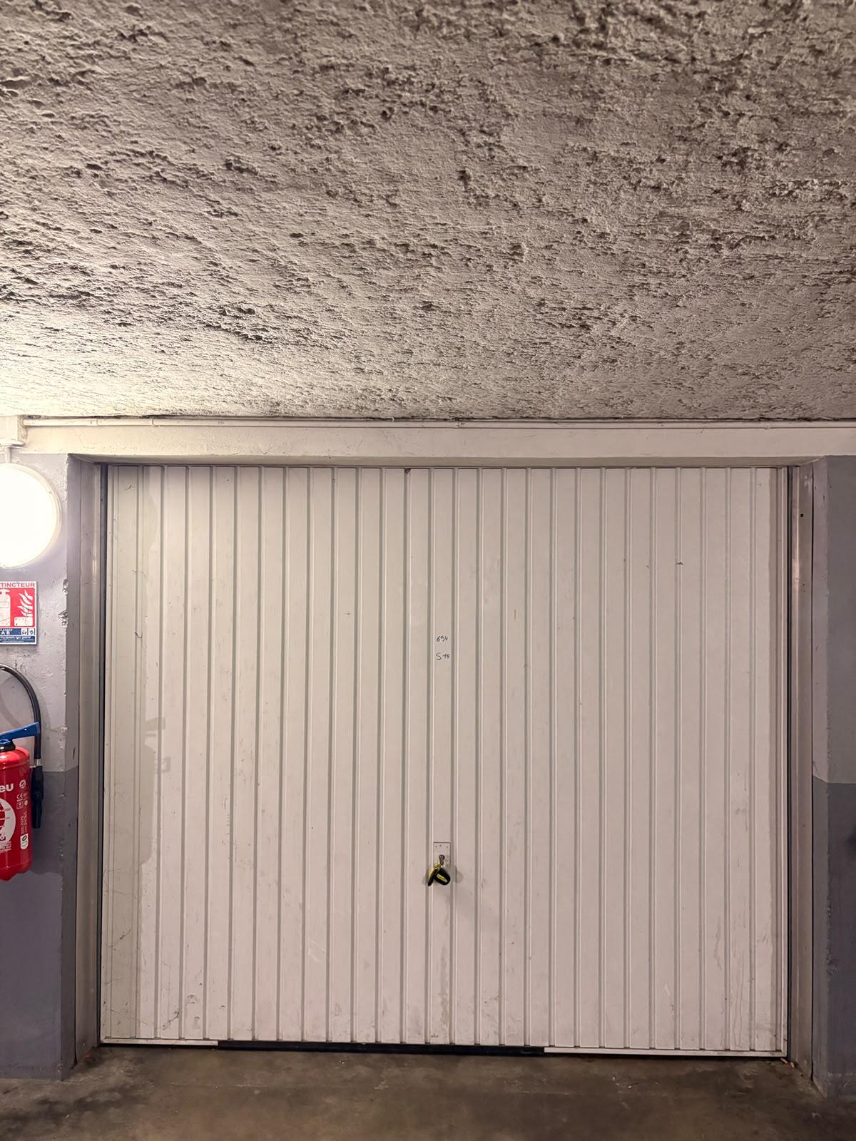 Garage/Box 14m² à Voiron