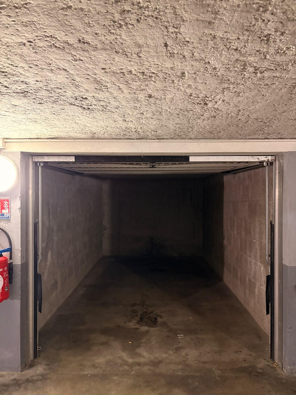 Garage/Box 14m² à Voiron