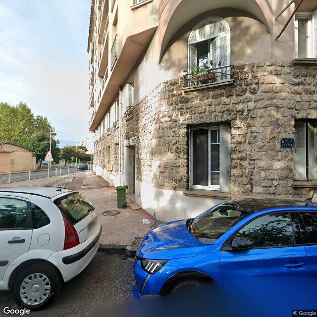 Cave sécurisée à 5 mn de la gare