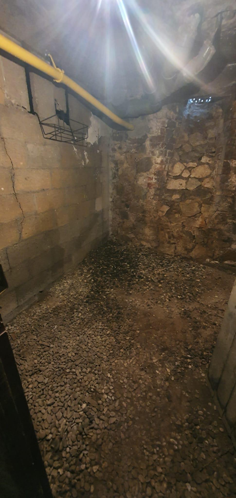 Cave sécurisée à 5 mn de la gare
