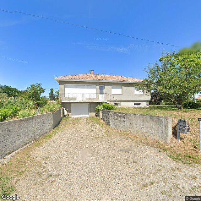 Garage / espace de stockage de 105 m²
