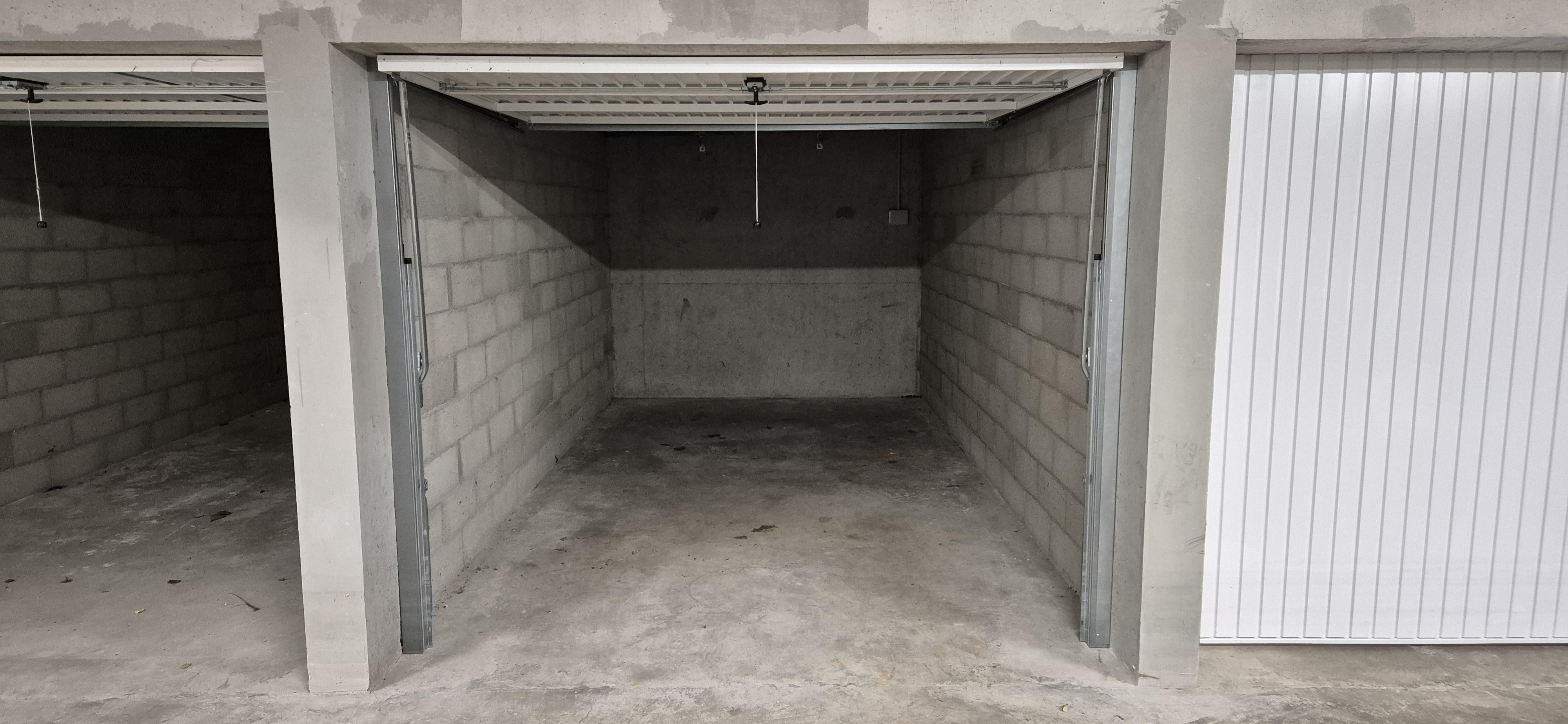 Garage/Box - 14m² à Sassenage
