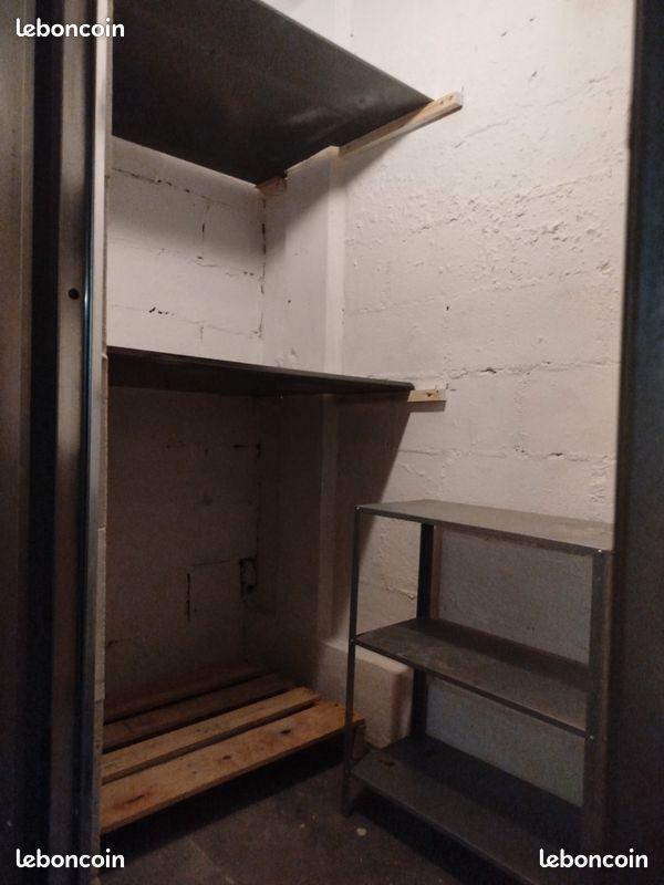 Cave fermée 2,5 m² - Paris 18e (Marx