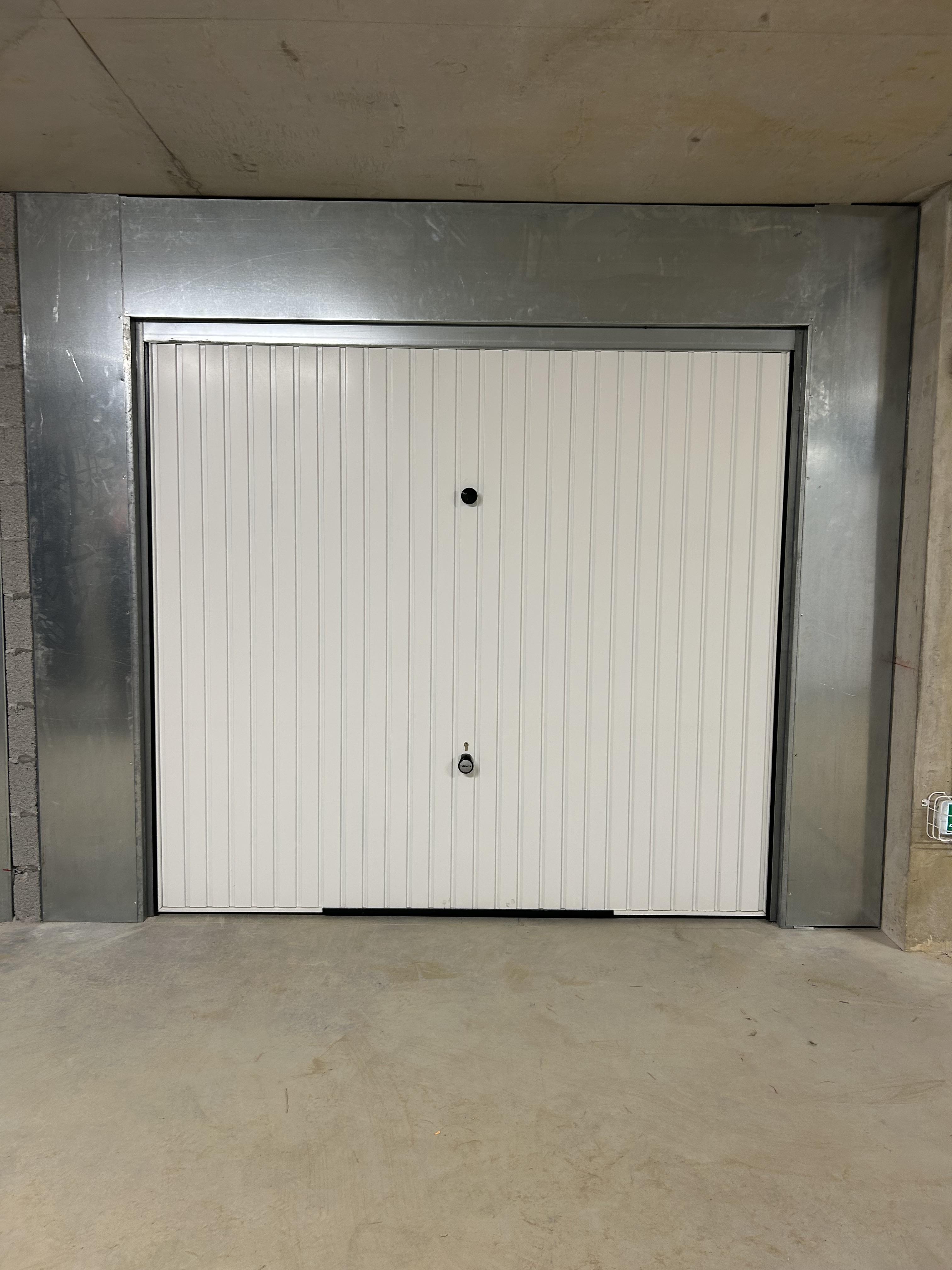 Box de stockage sécurisé 14m2