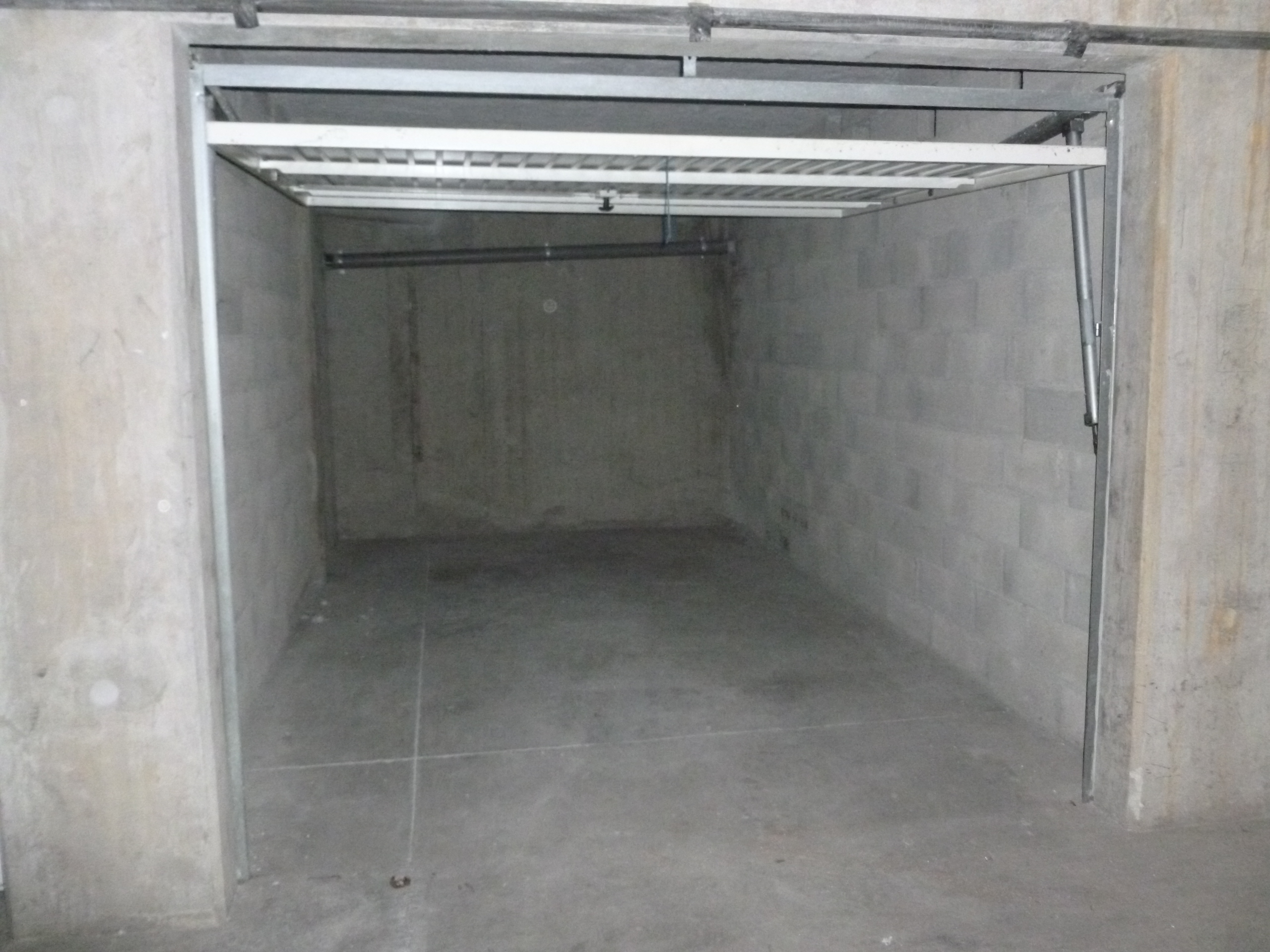 INTRA - Garage Vitry
