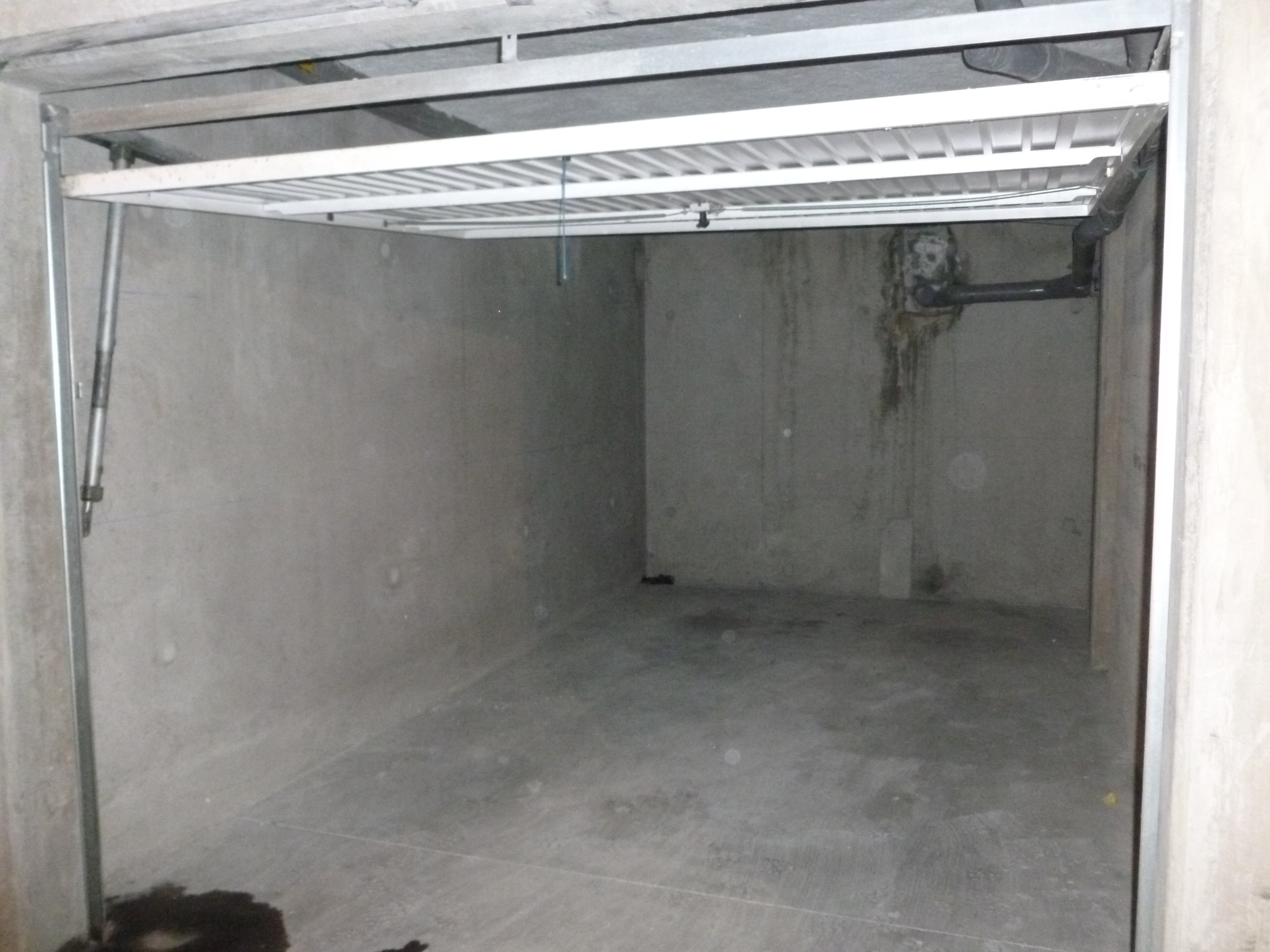 INTRA - Garage à louer pas cher