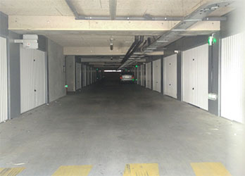Garage fermé à louer
