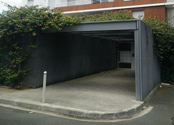 Location d'un garage - box à Lormont