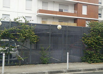 Location d'un garage - box à Lormont