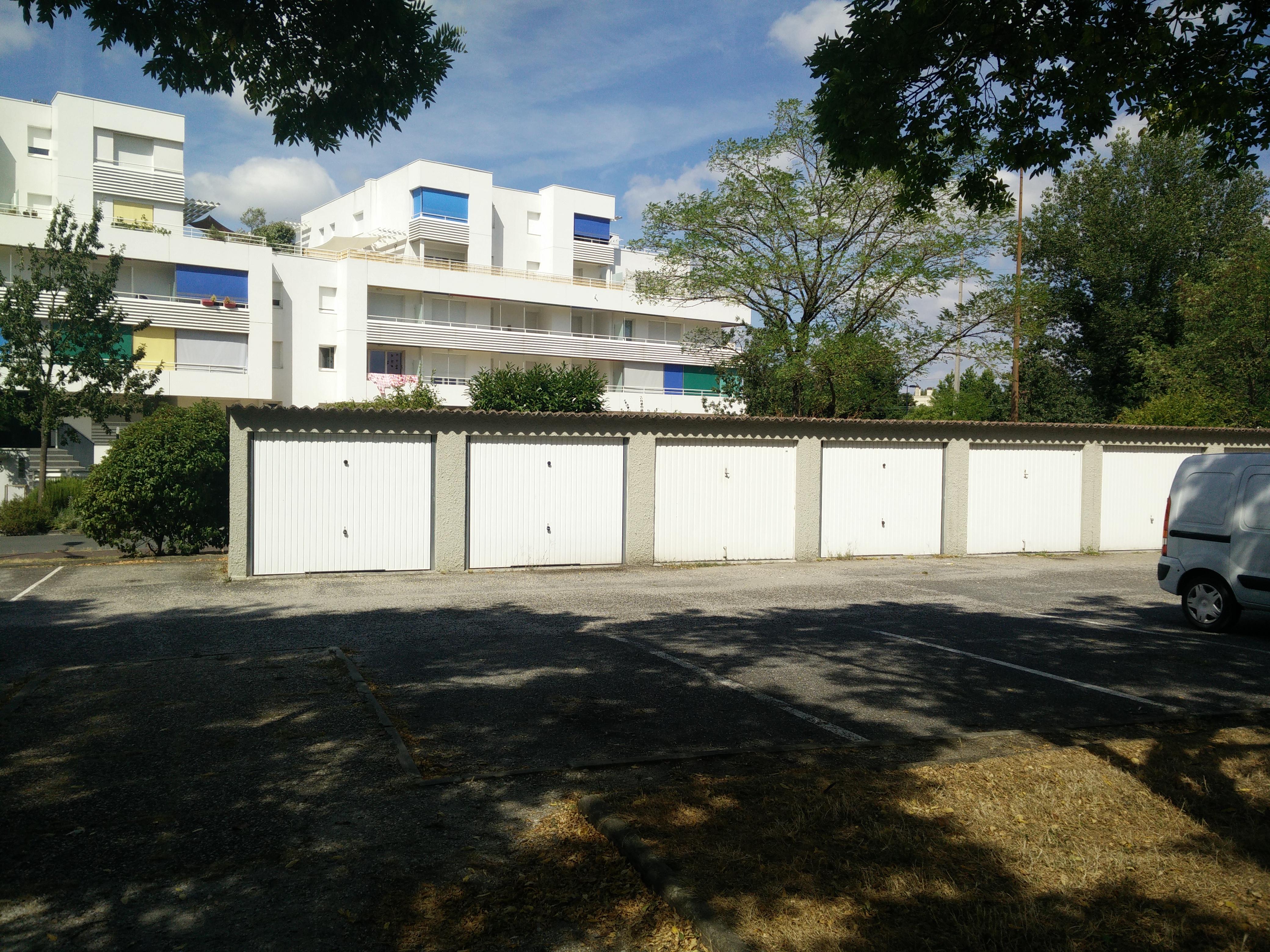 Location d'un garage à Bordeaux quartier Caudéran