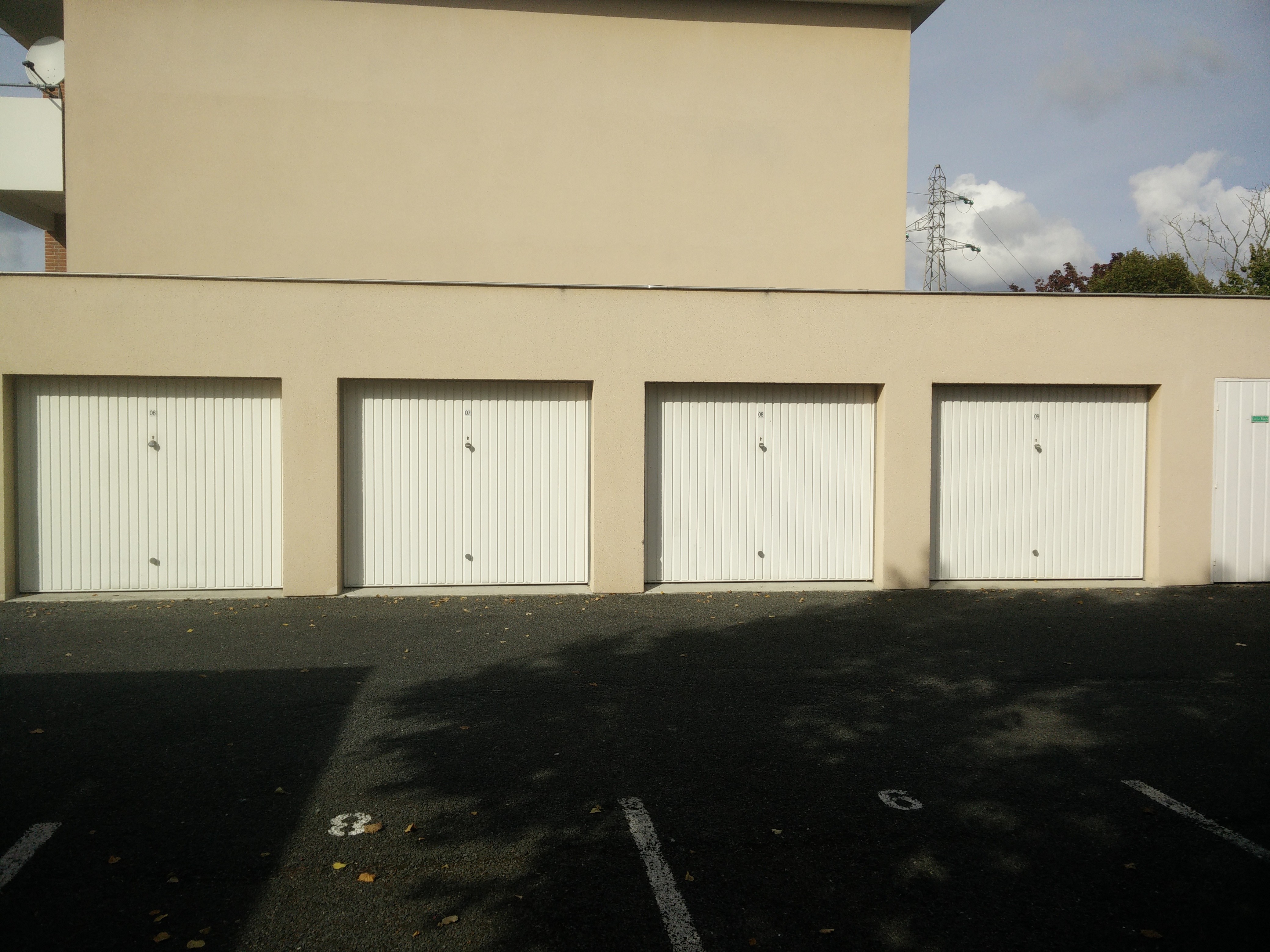 Garage de plein pied à louer proche de