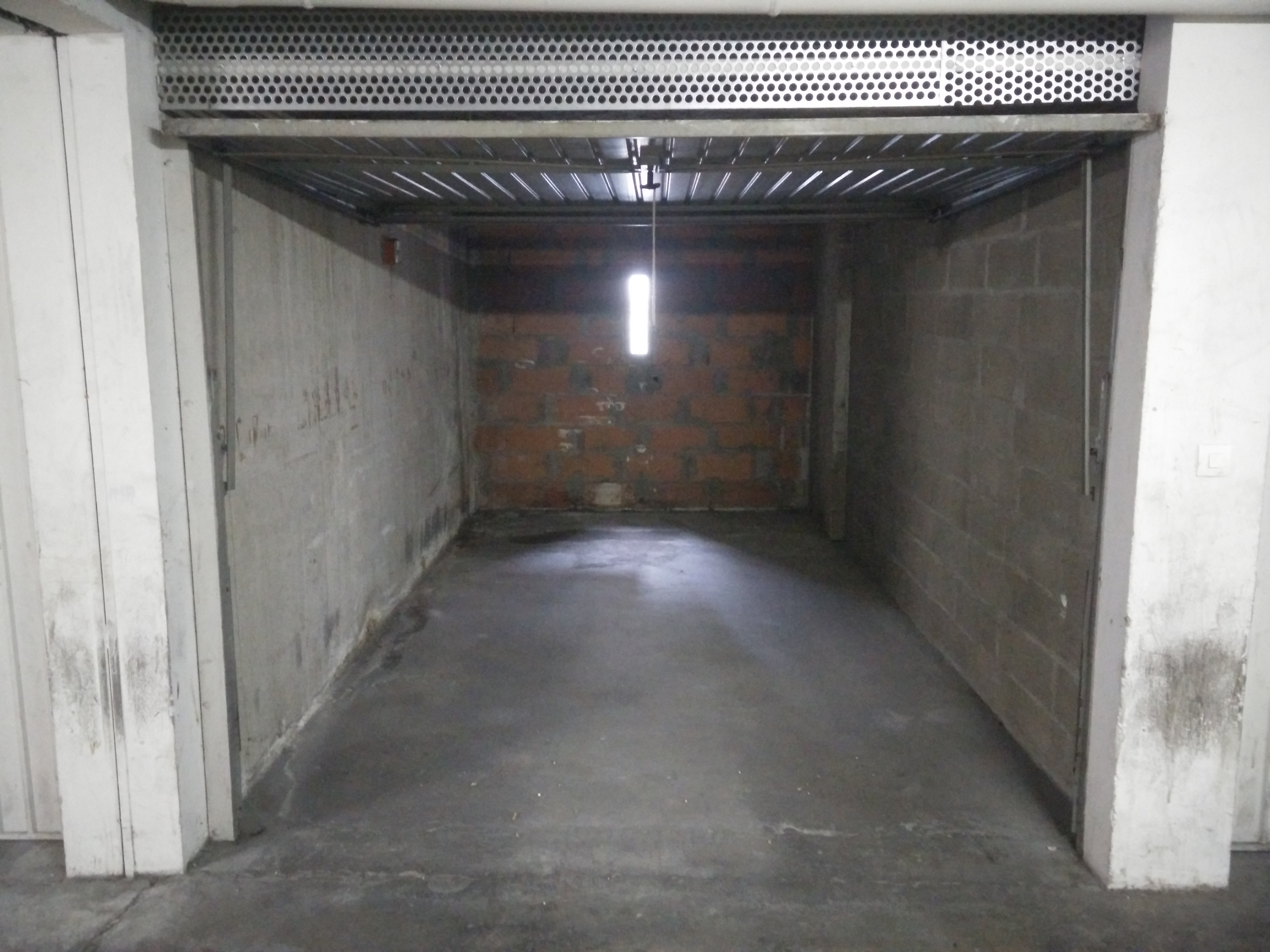 Garage fermé à Bordeaux Chartrons