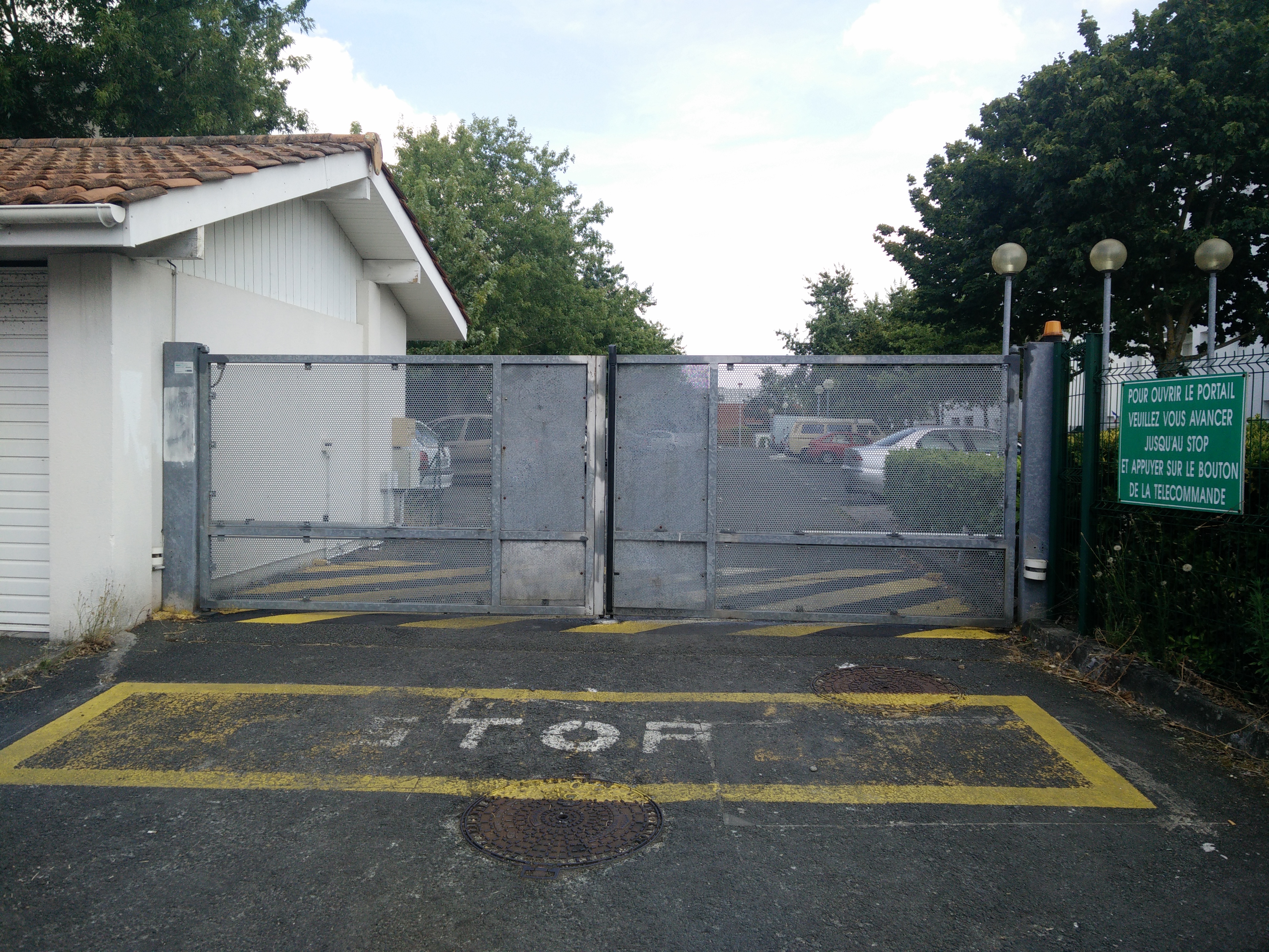 Location garage fermé / Mérignac gare