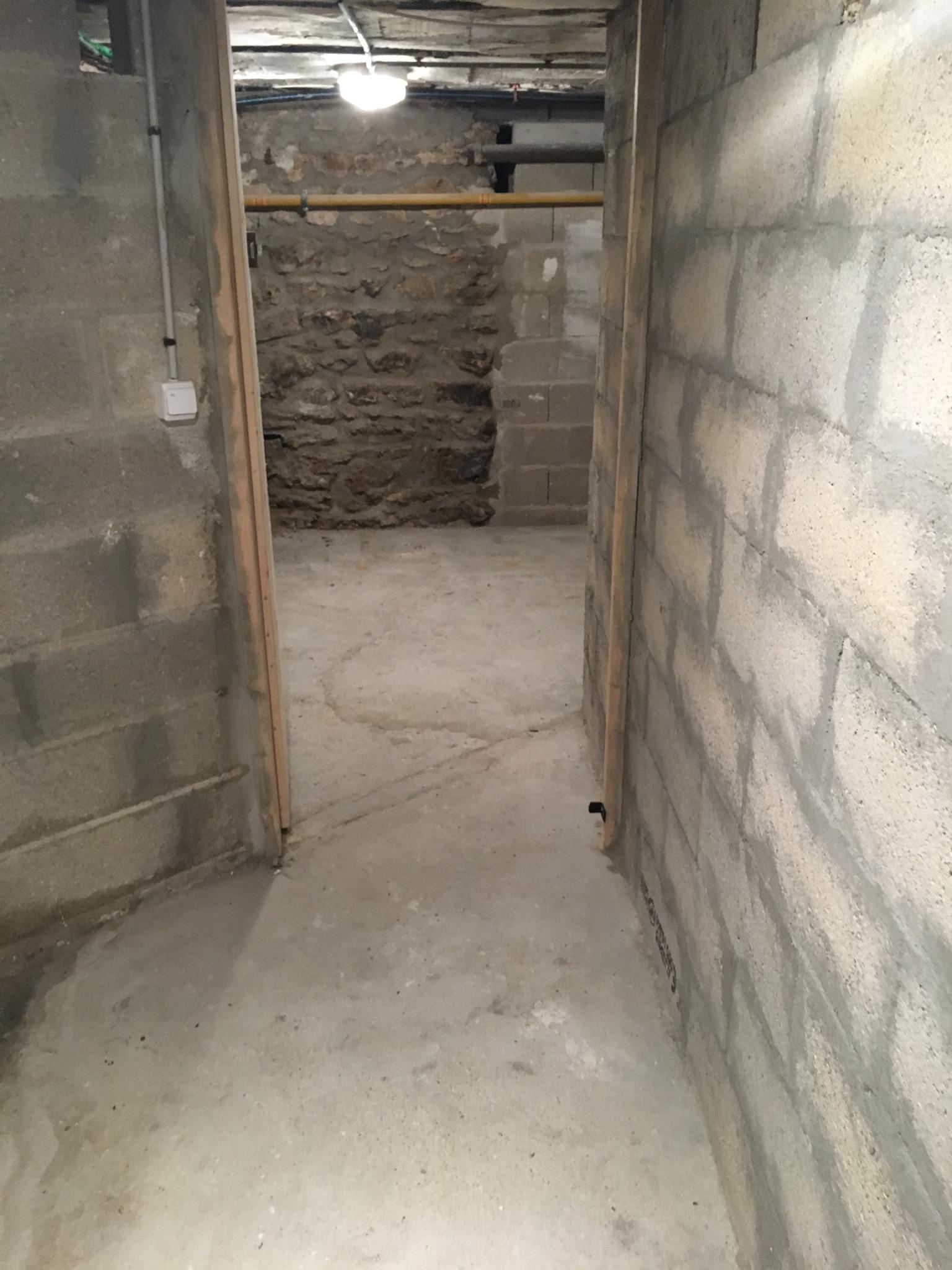Cave en location garde meubles / stockage
