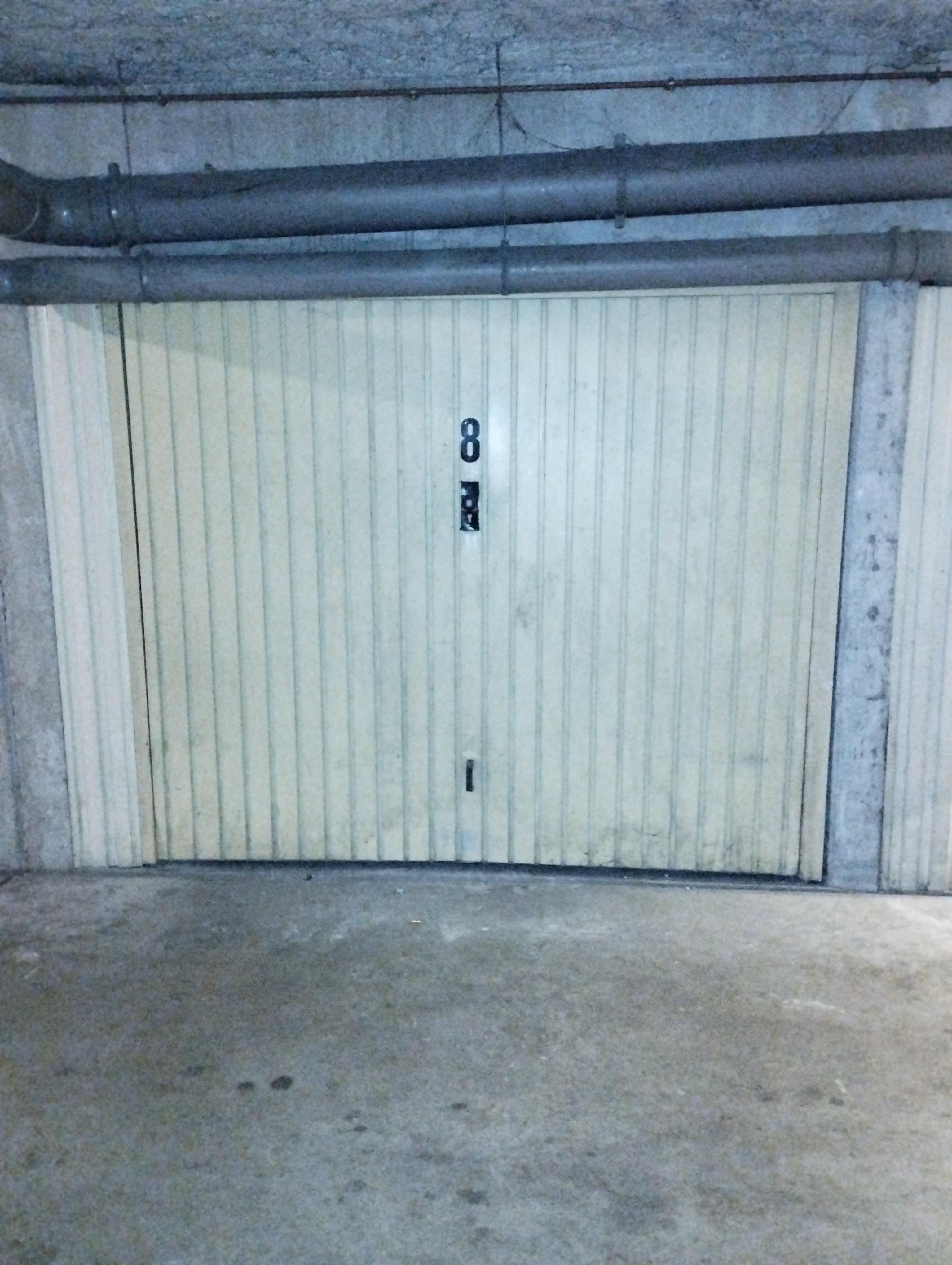 Garage en sous-sol / Lyon 3