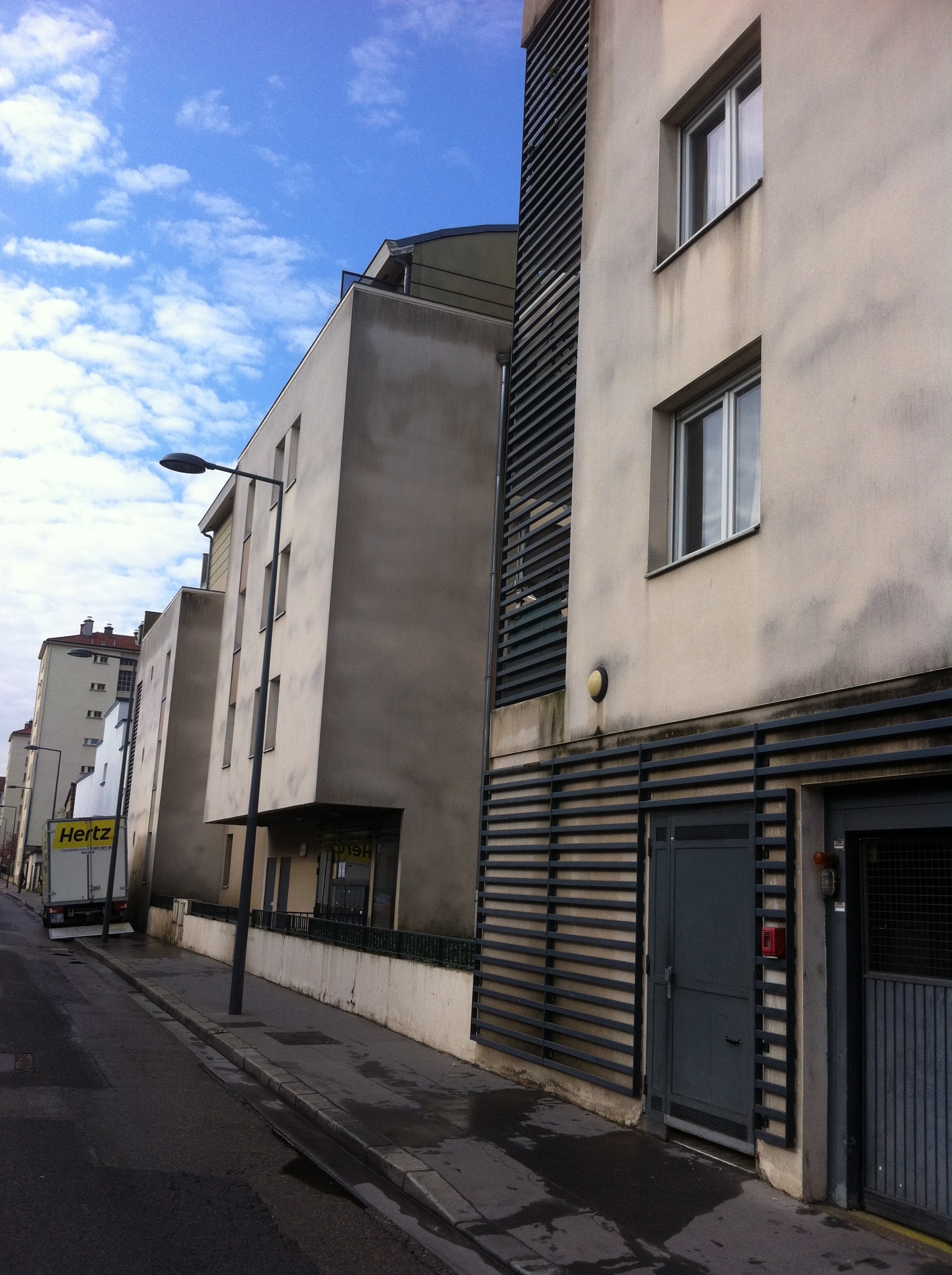Garage en location à Villeurbanne