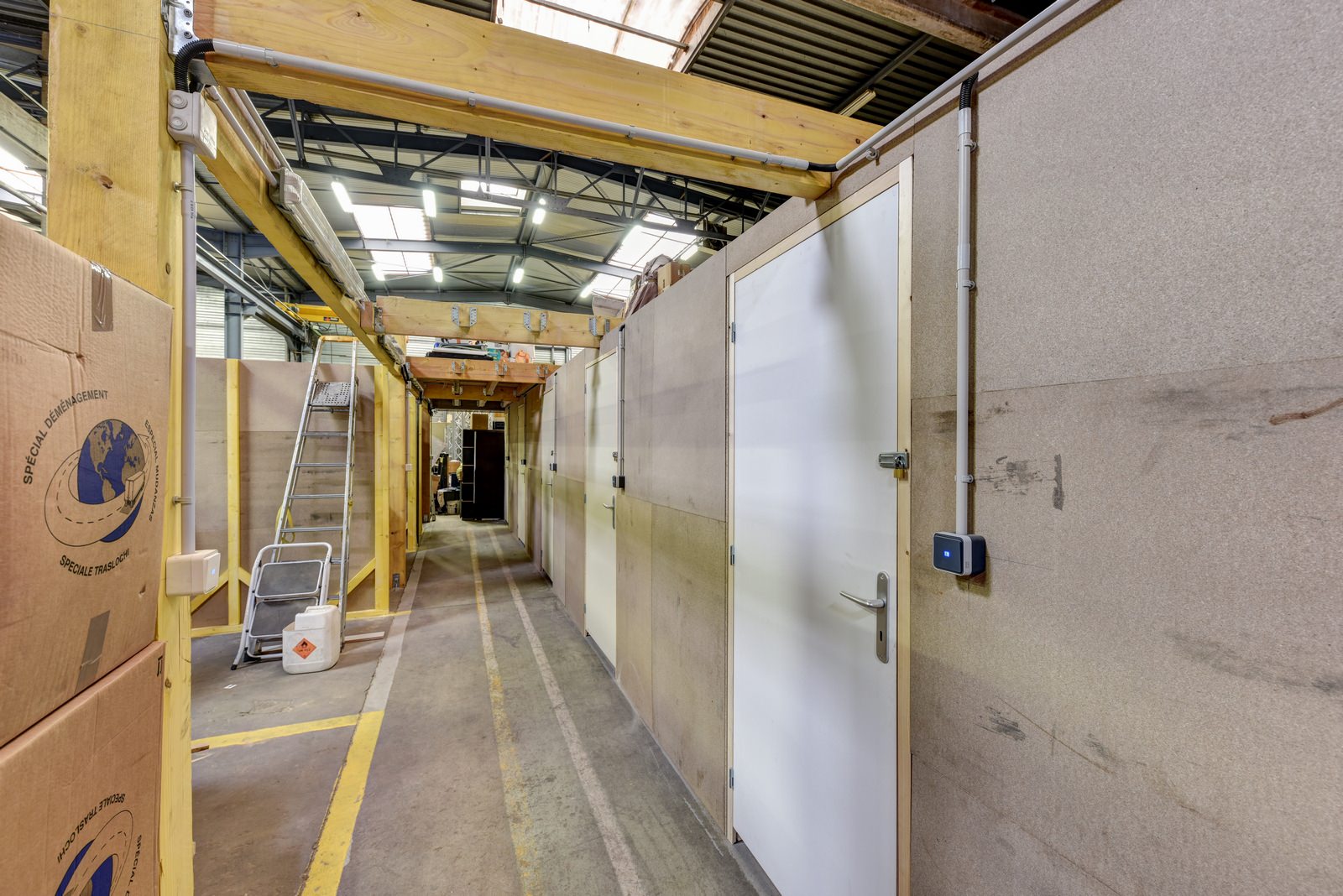 Louer un box sain proche Paris : stockage
