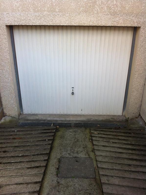 GARAGE EN SOUS SOL A LOUER