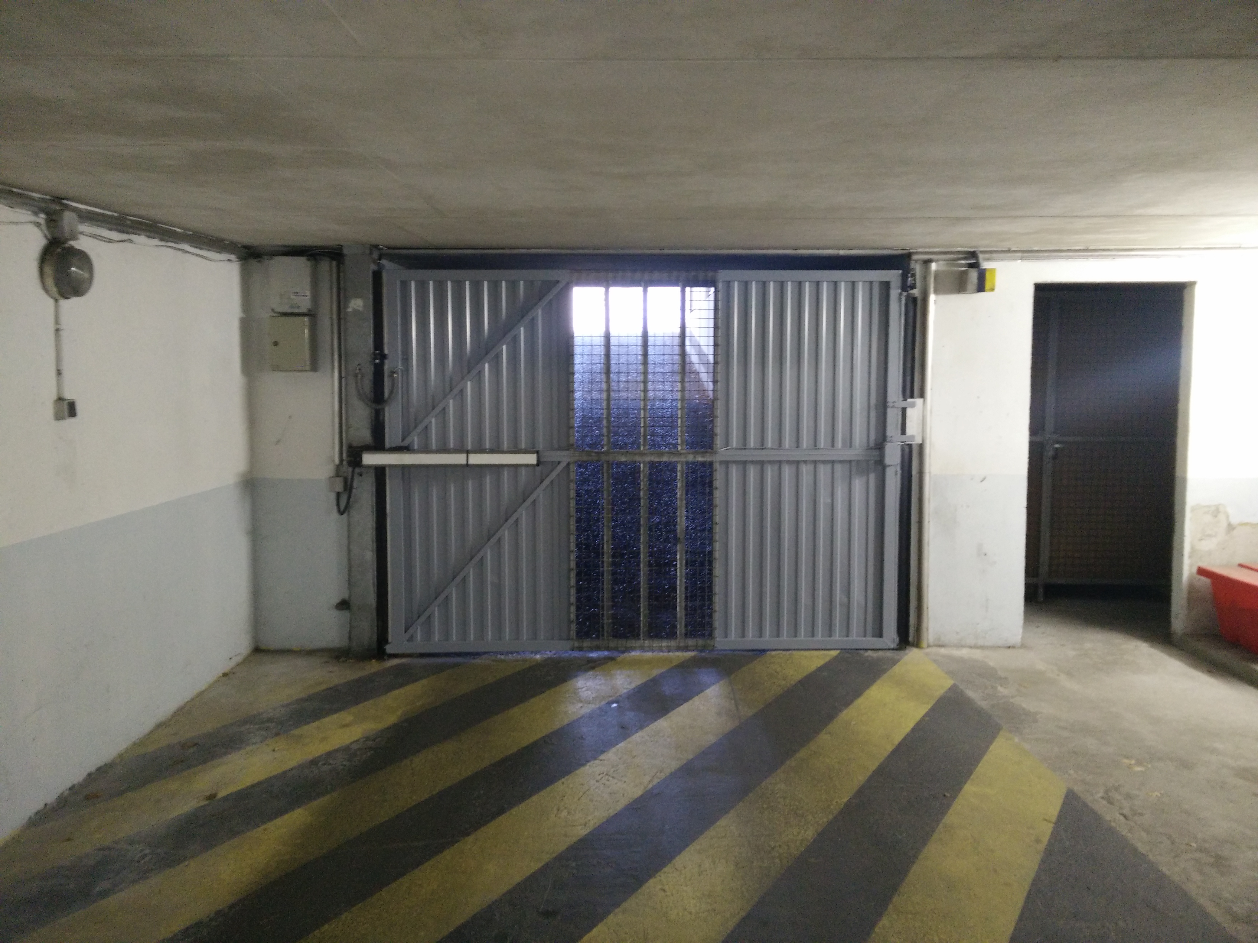 Garage parking quartier Nantes ERDRE