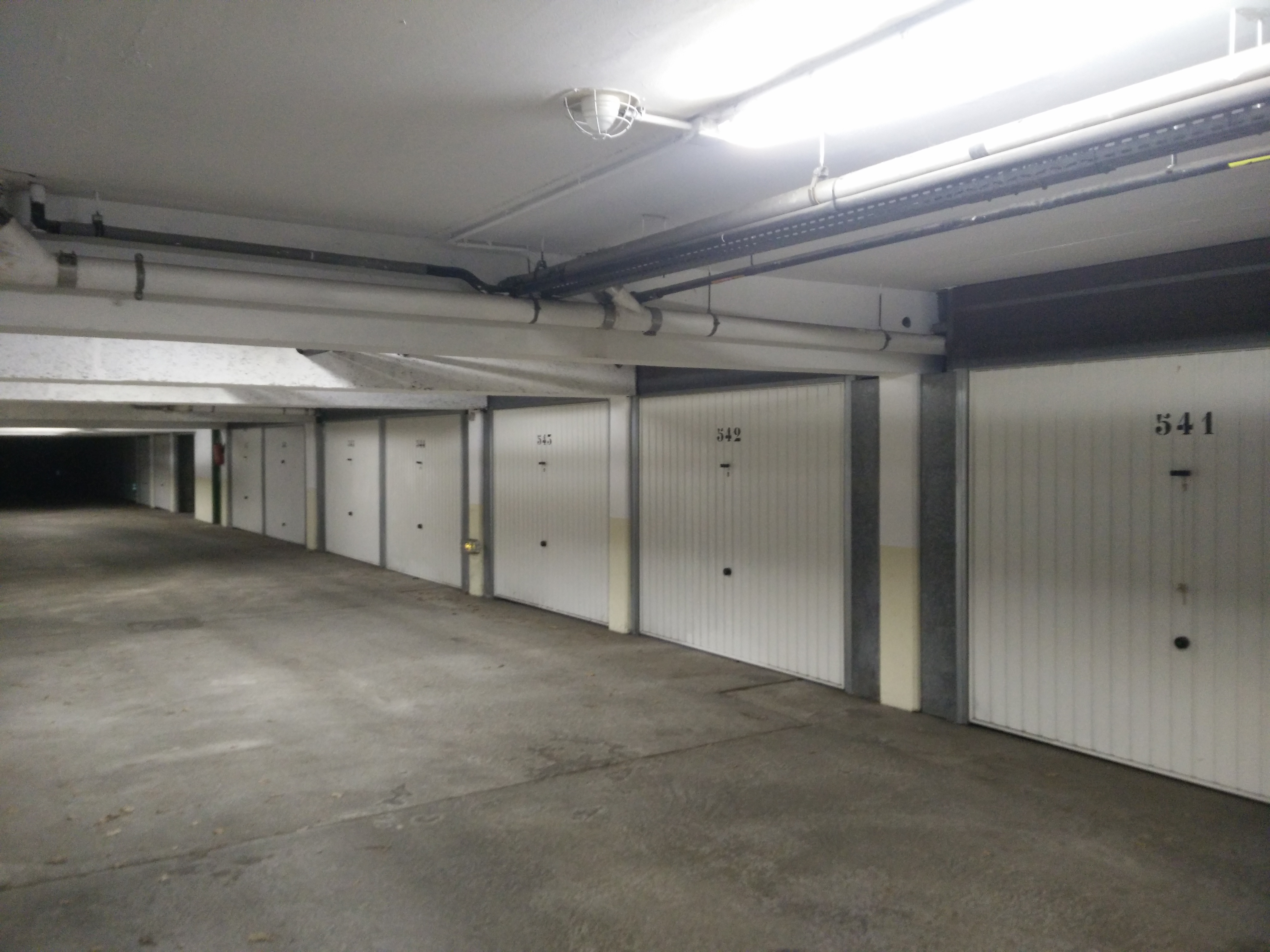 Garage fermé