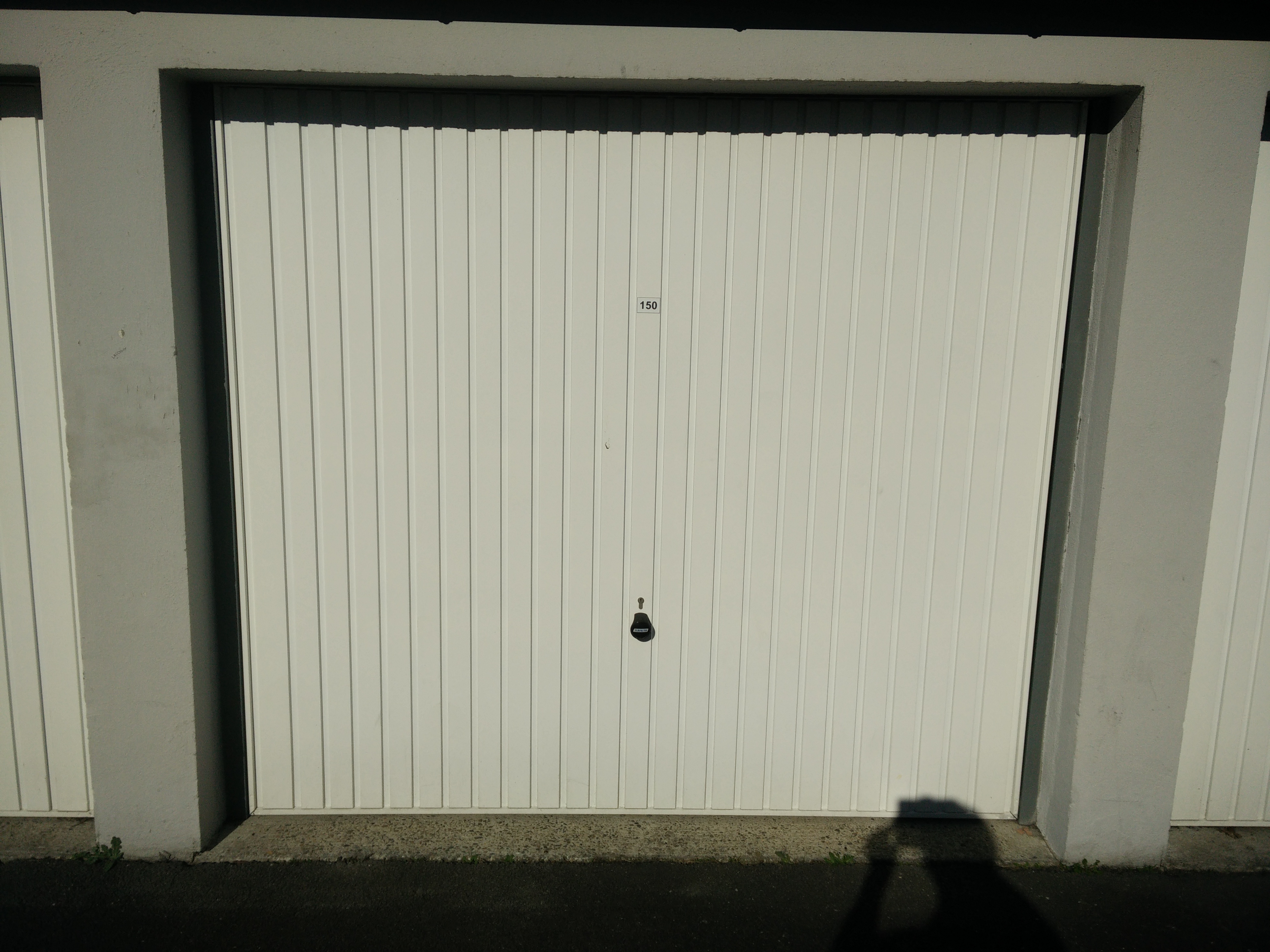 Garage à louer proche de la rocade