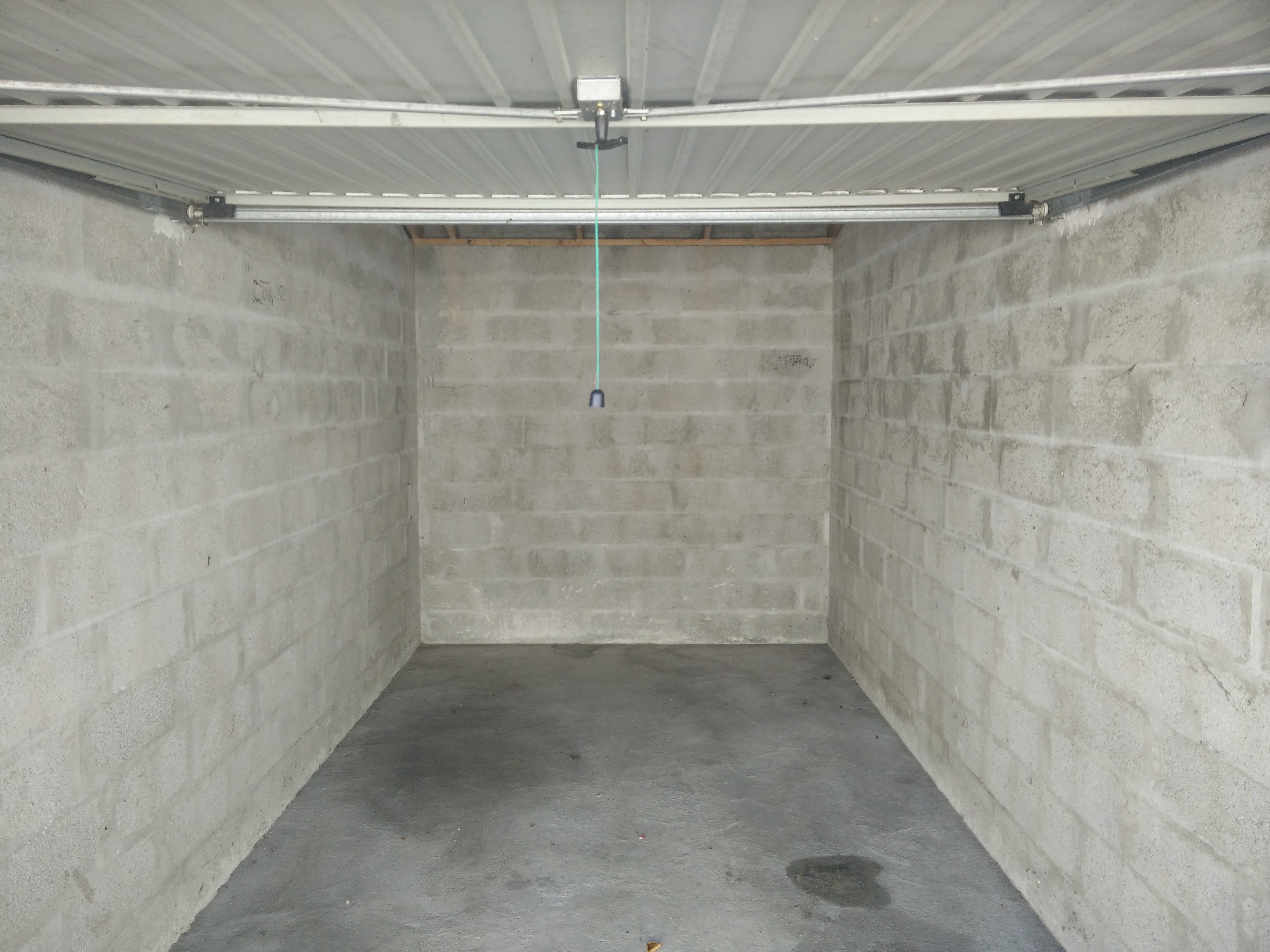 Garage à louer