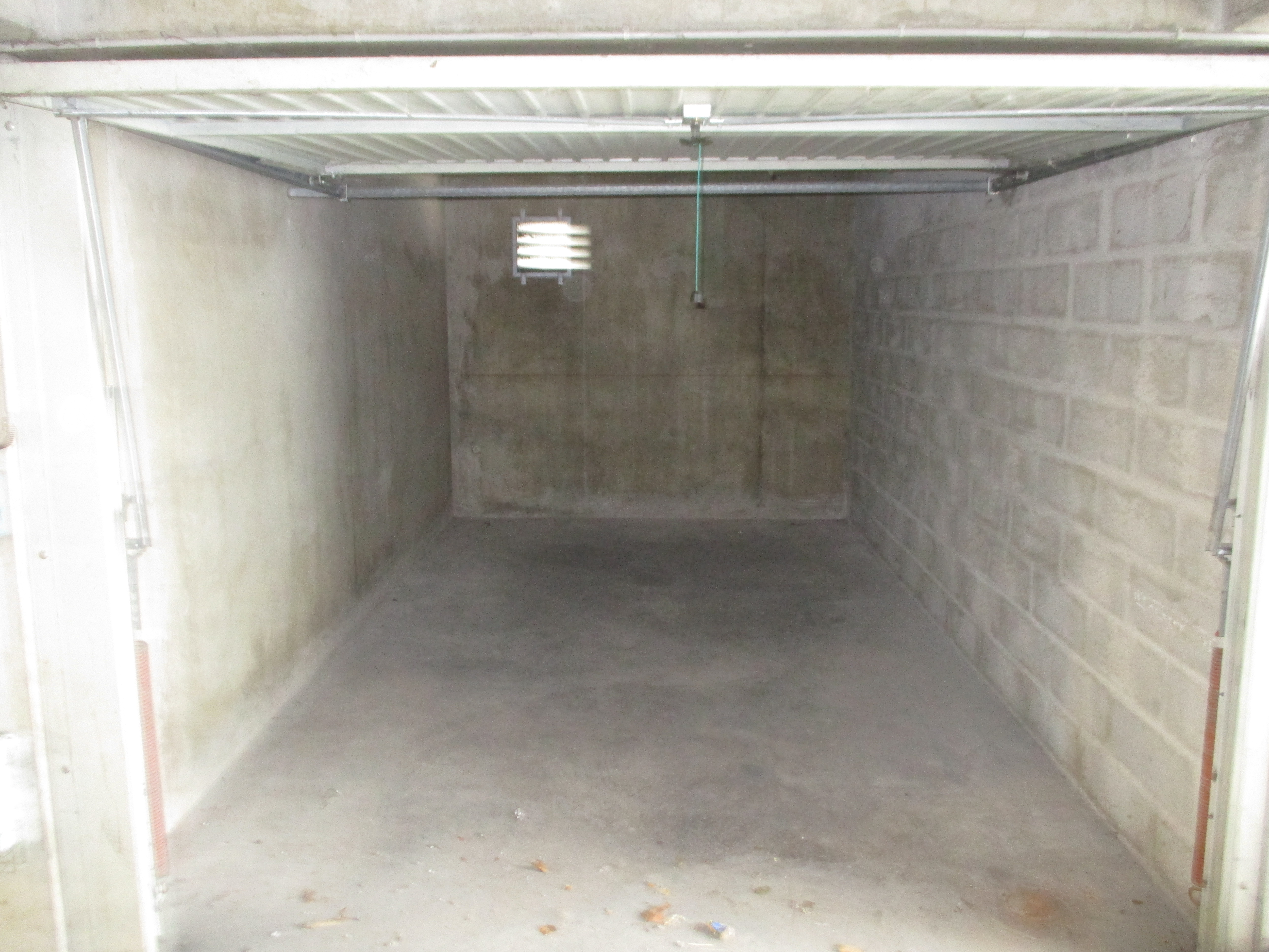 Garage à louer