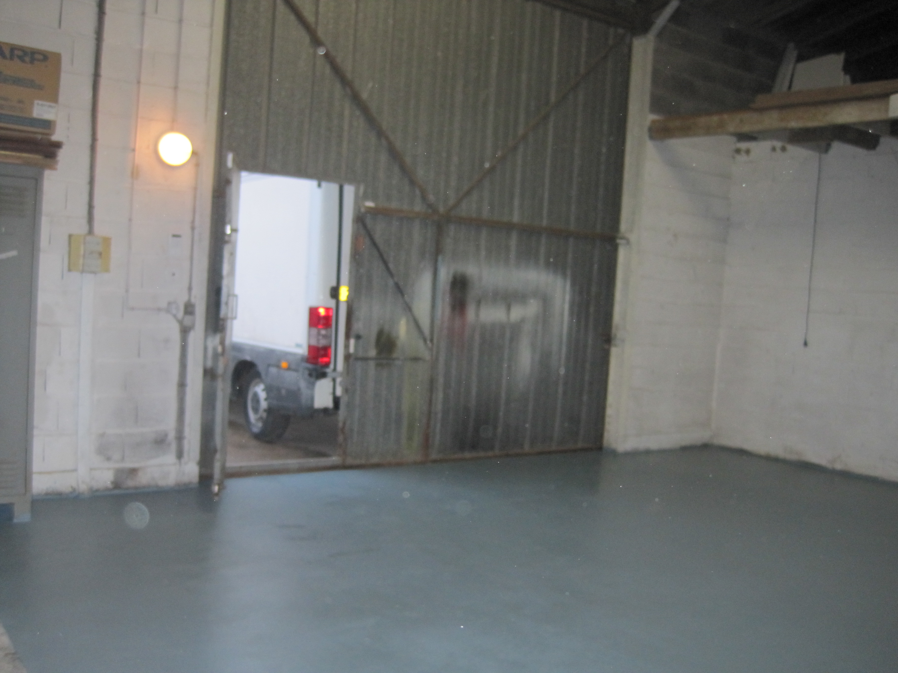 Local Hangar - Remise Dépôt