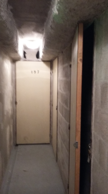 cave saine et sécurisée - Pantin - 2m²