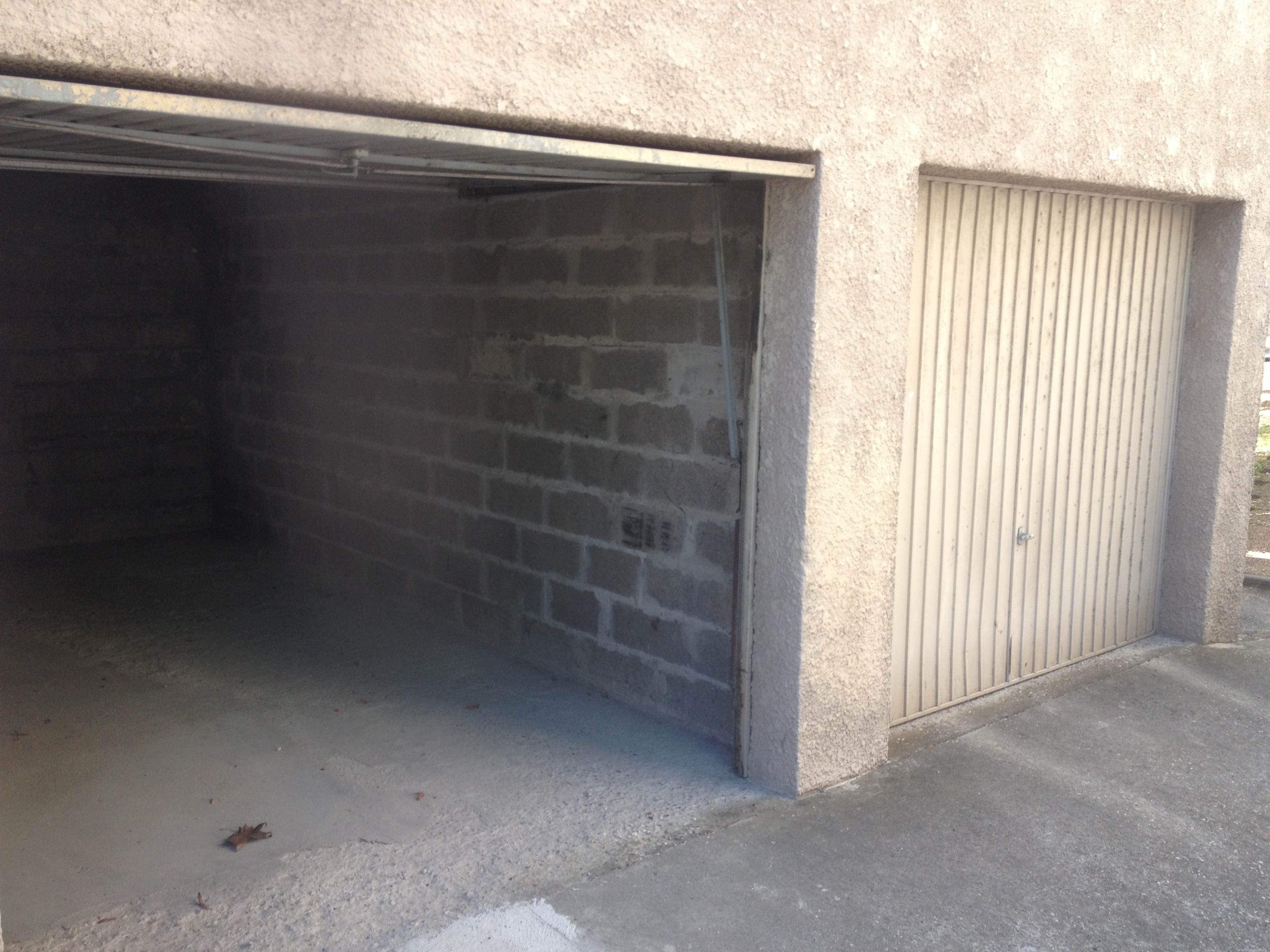 Location d'un garage de plain-pied