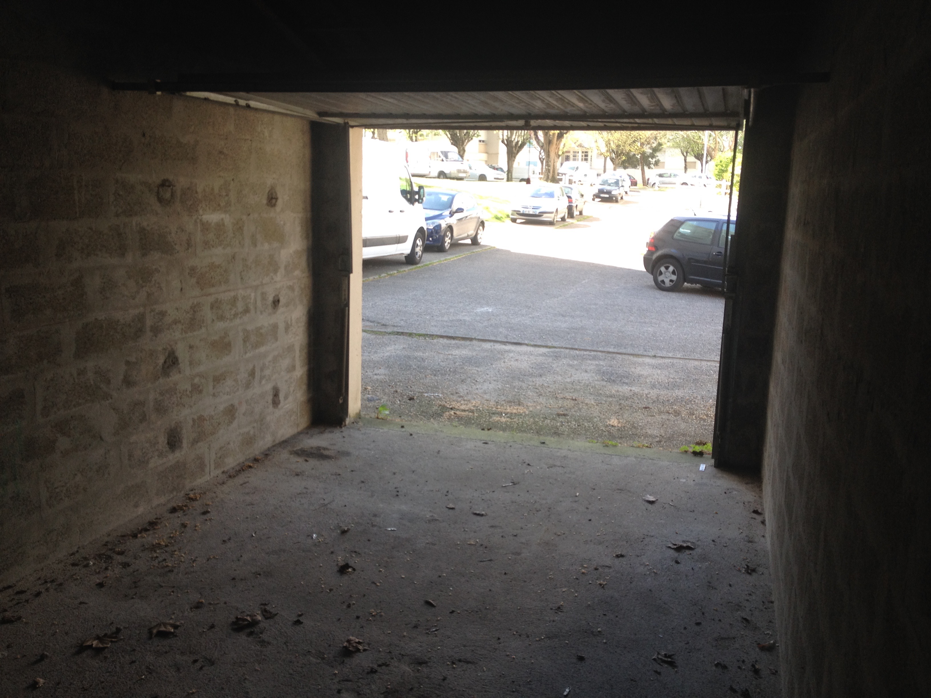 Location d'un garage de plain-pied