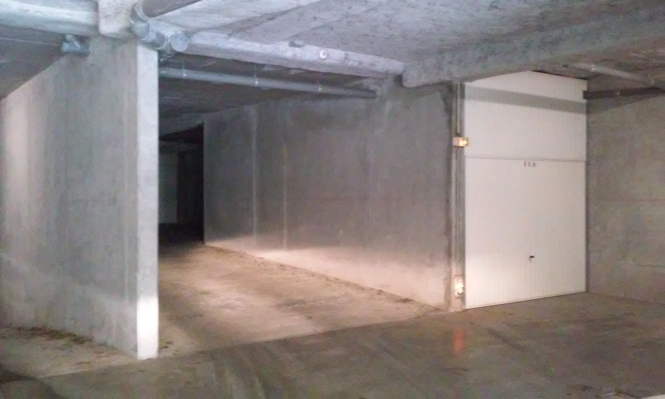 Location grand garage / Feyzin