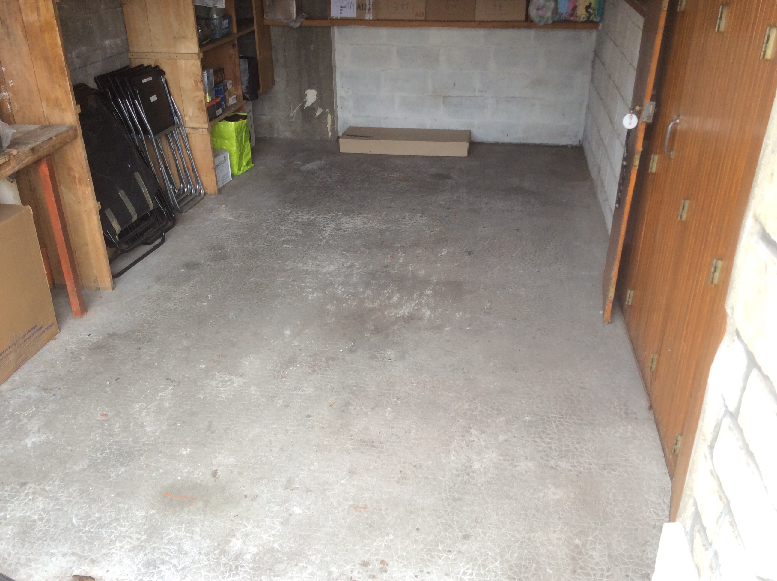 Espace de stockage dans un garage à louer