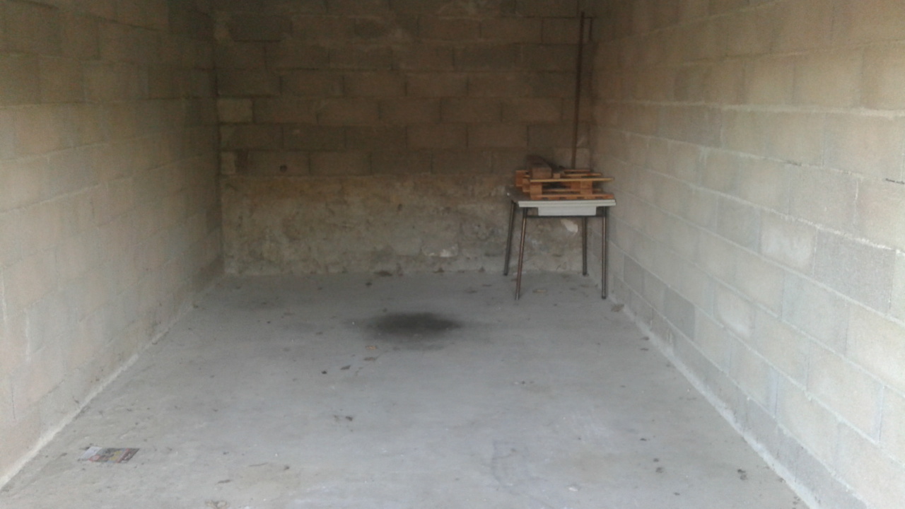 Garage / box à auxerre sécurisé