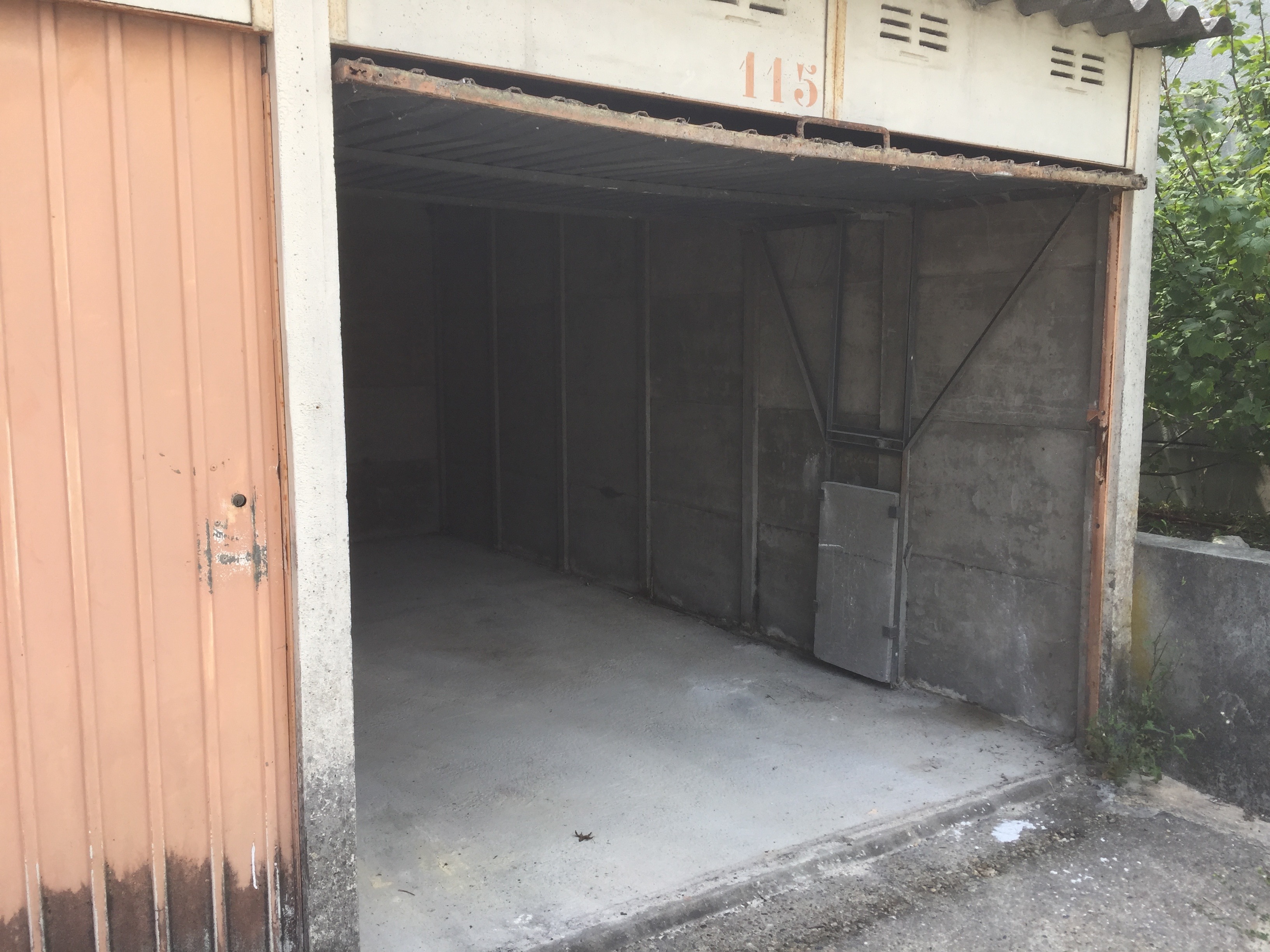 A louer /Garage / Pessac