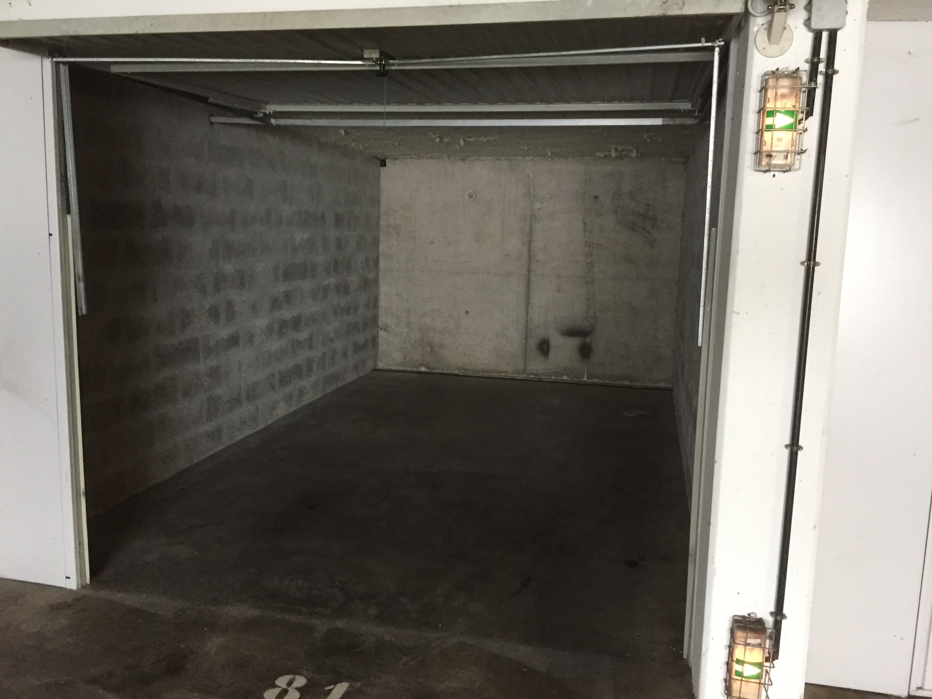 Garage à Mérignac - proche Bordeaux
