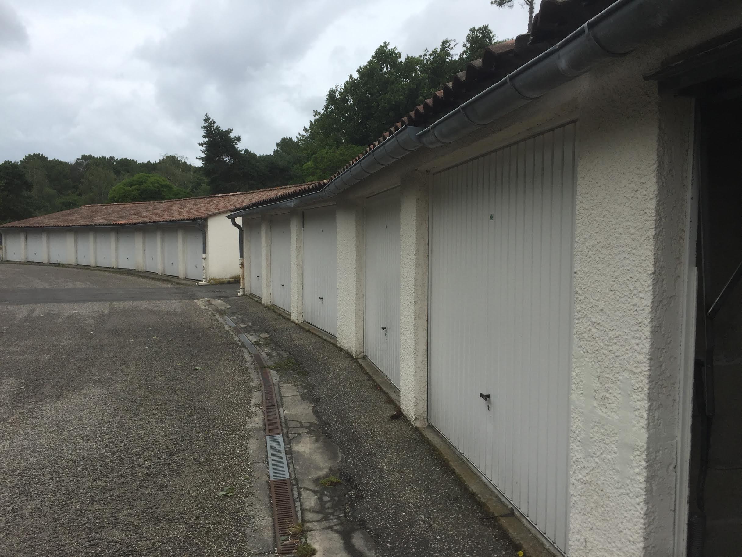 Garage de 15m² à louer sur La Teste