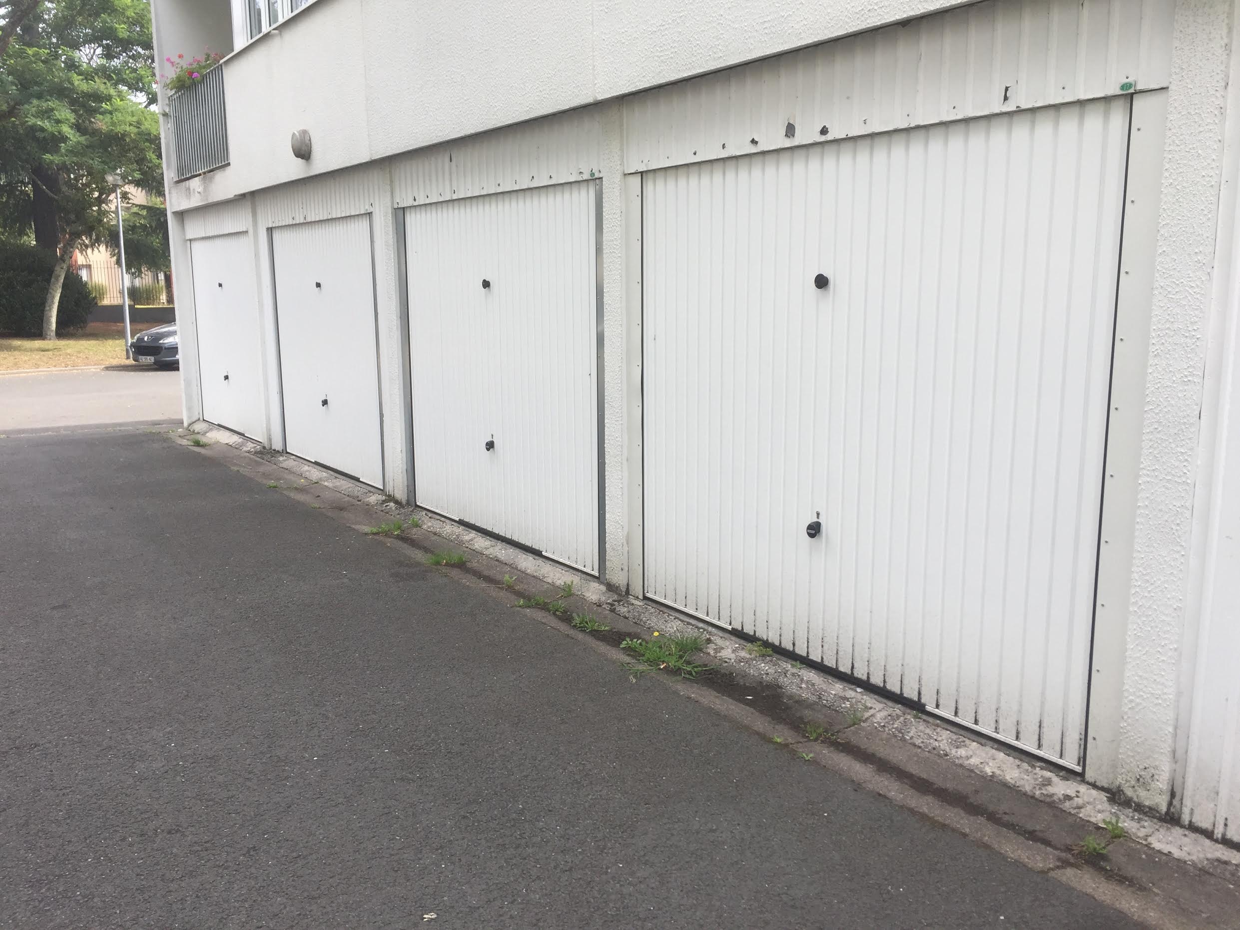 Garage pour stationnement