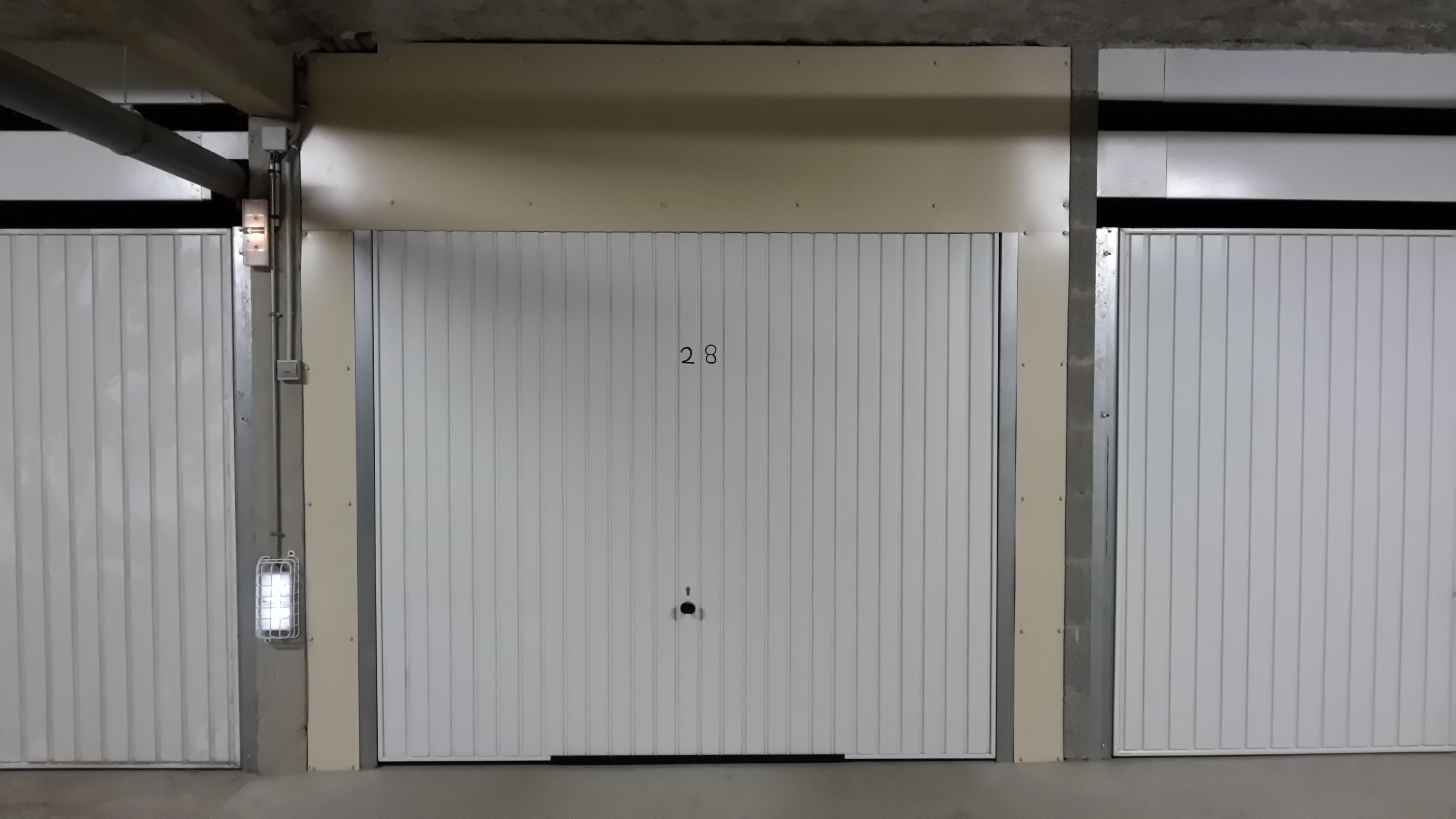 Box fermé de stockage à louer