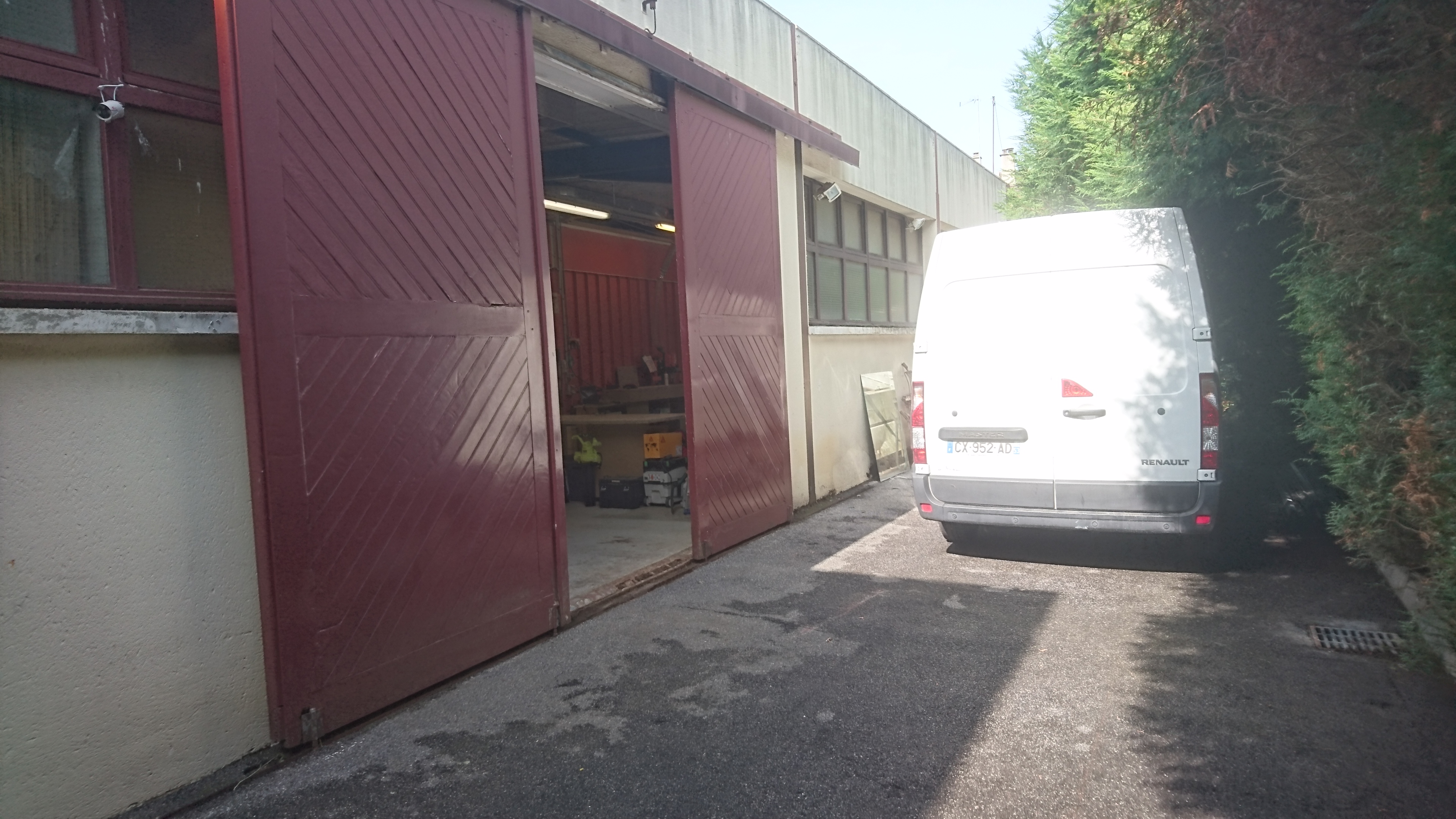 Box de self stockage fermé sécurisé à Villejuif