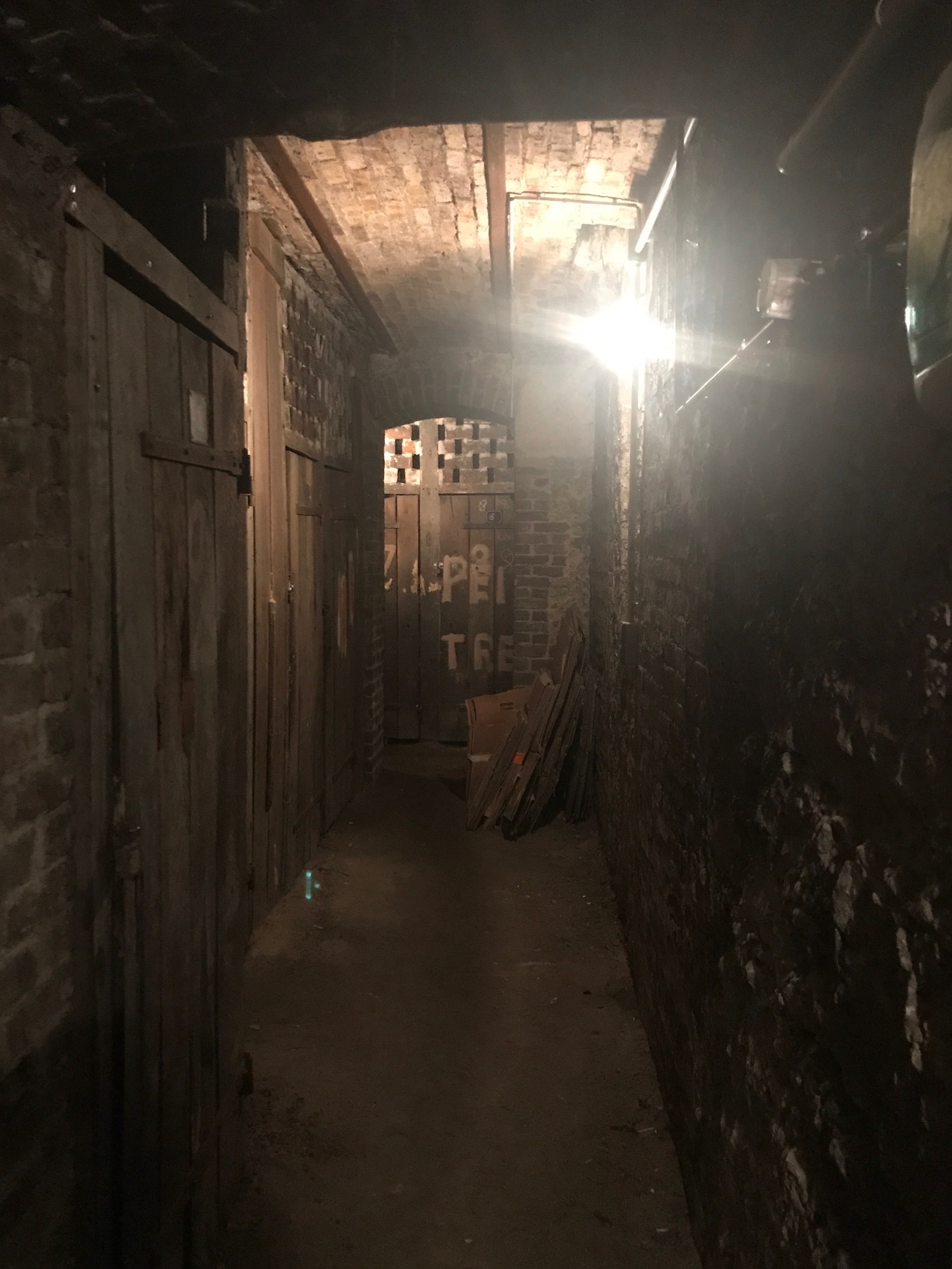Cave paris 10 - beau quartier / saine