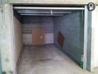 INTRA - Box fermé - parking individuel -