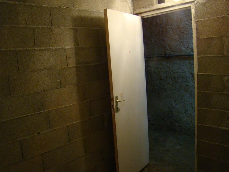 Location cave 10m²
