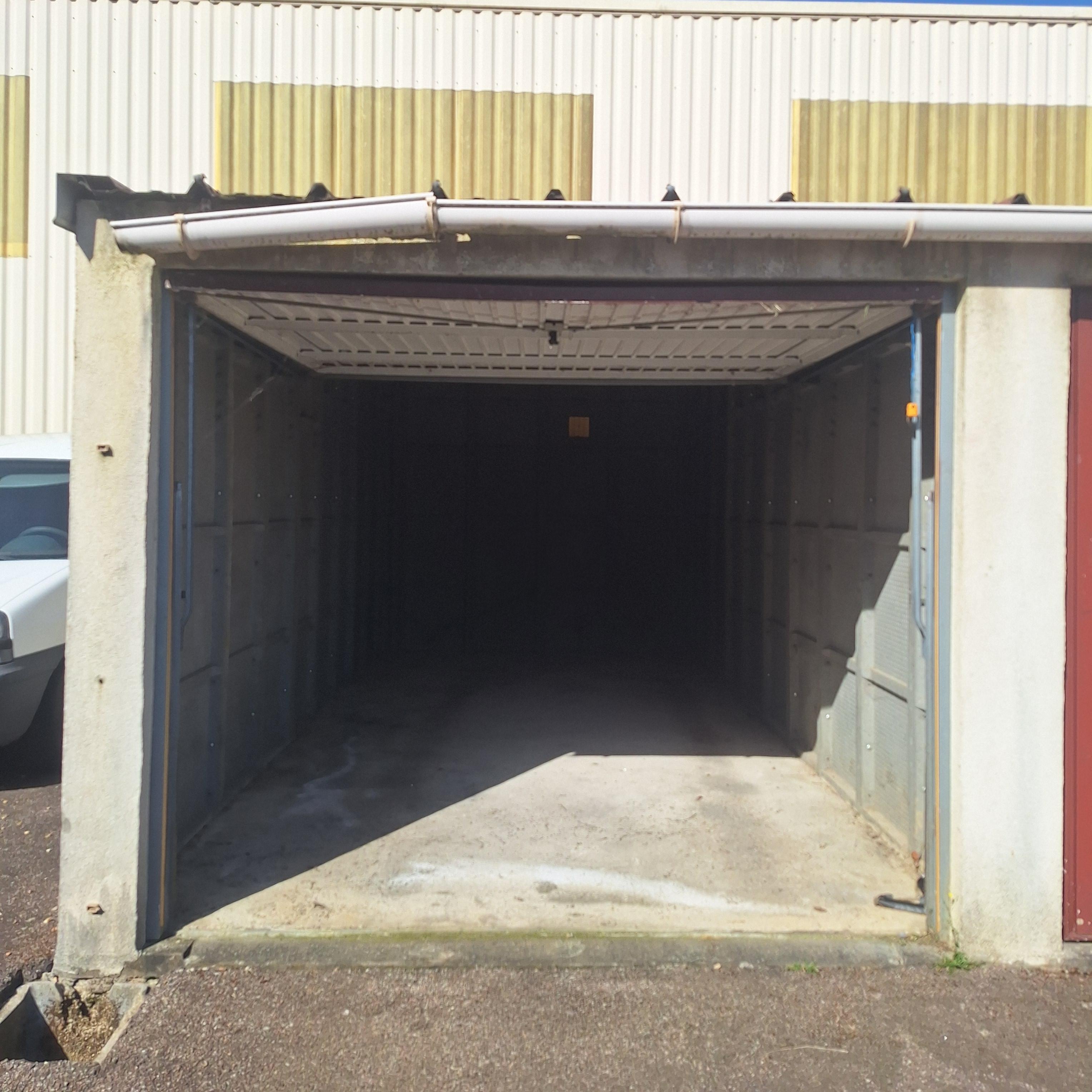 Garage/Box - 13m² à Limoges