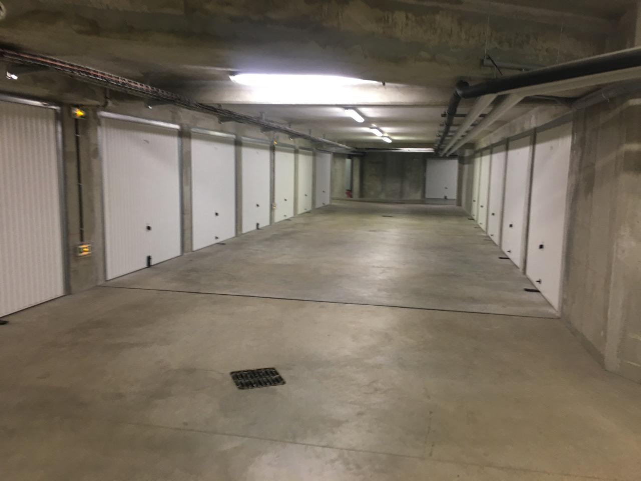 Garage / Le Grand Quevilly / Proche de