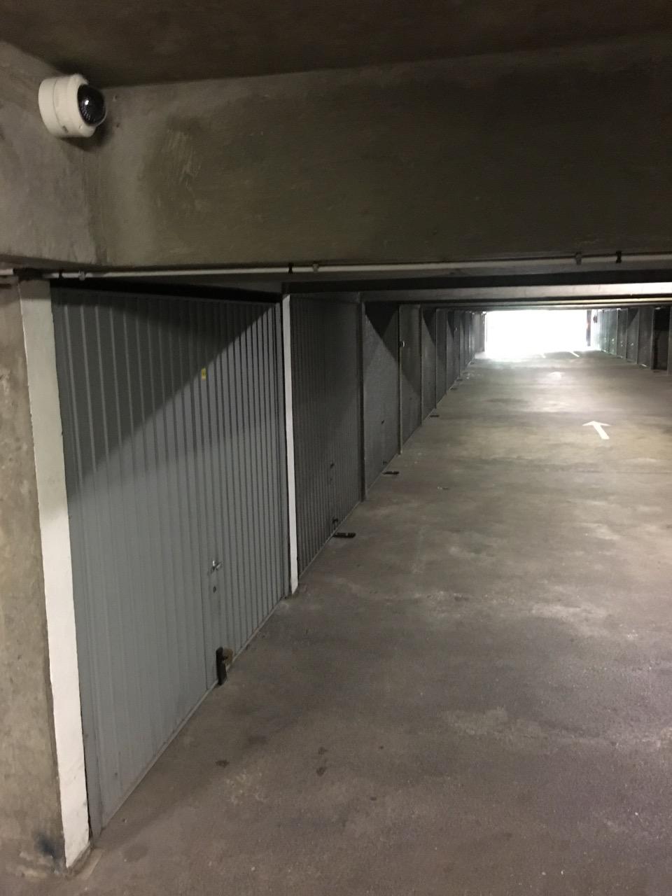 Garage fermé / Alentours de Rouen