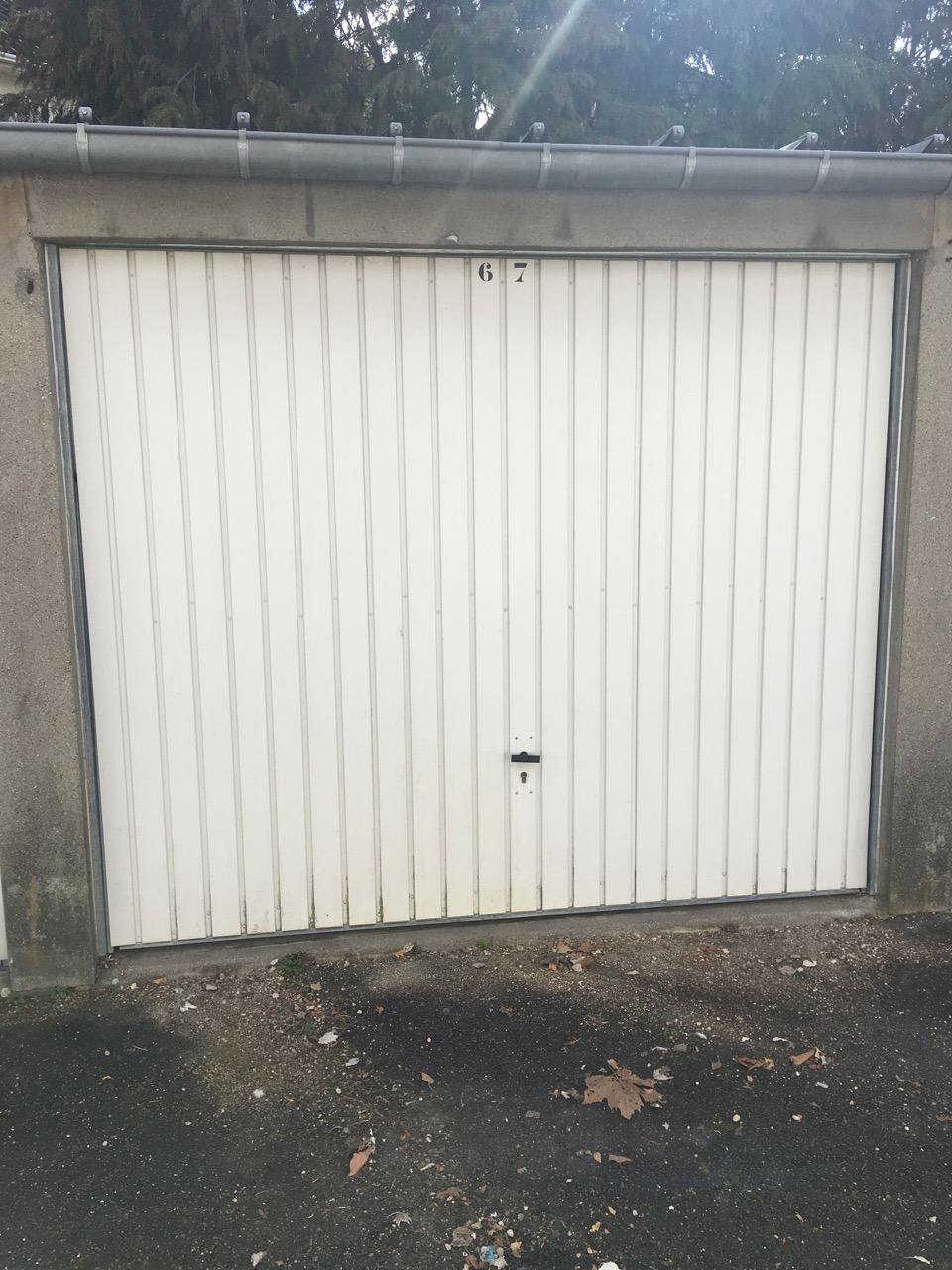 Garage fermé à Pomponne