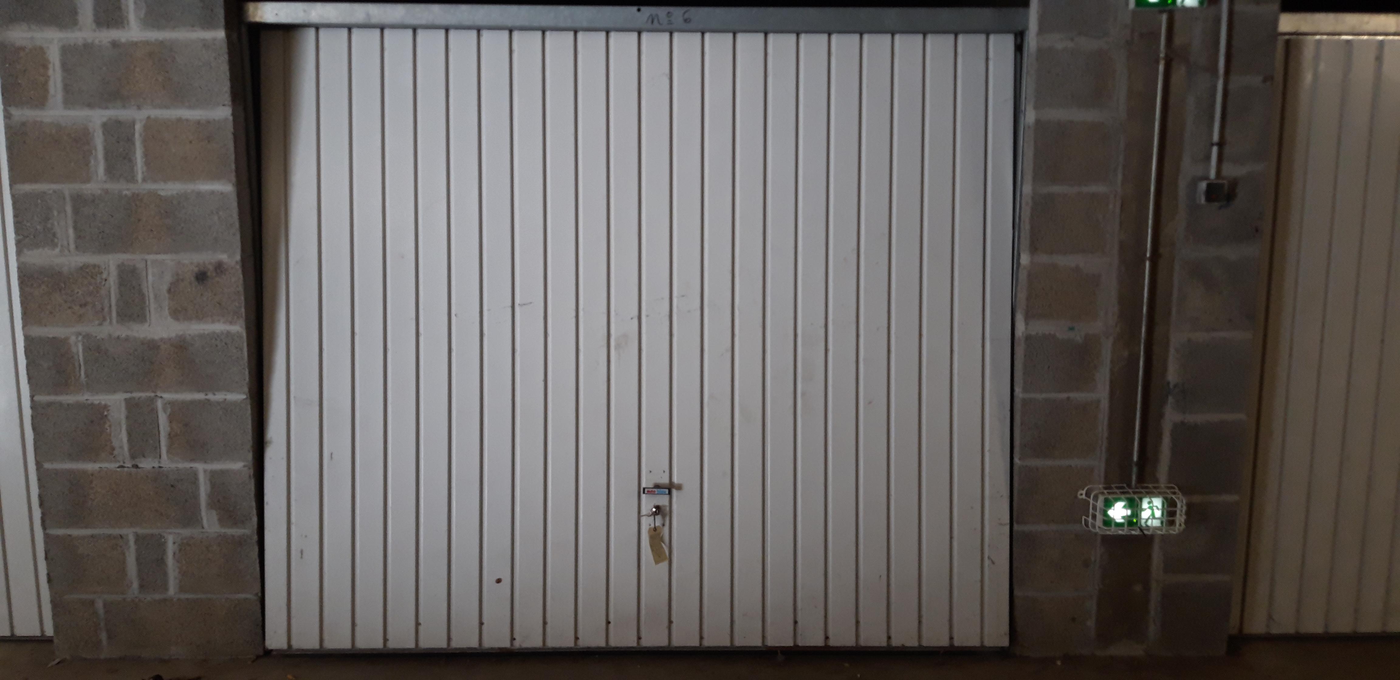 Garage sous-sol sec